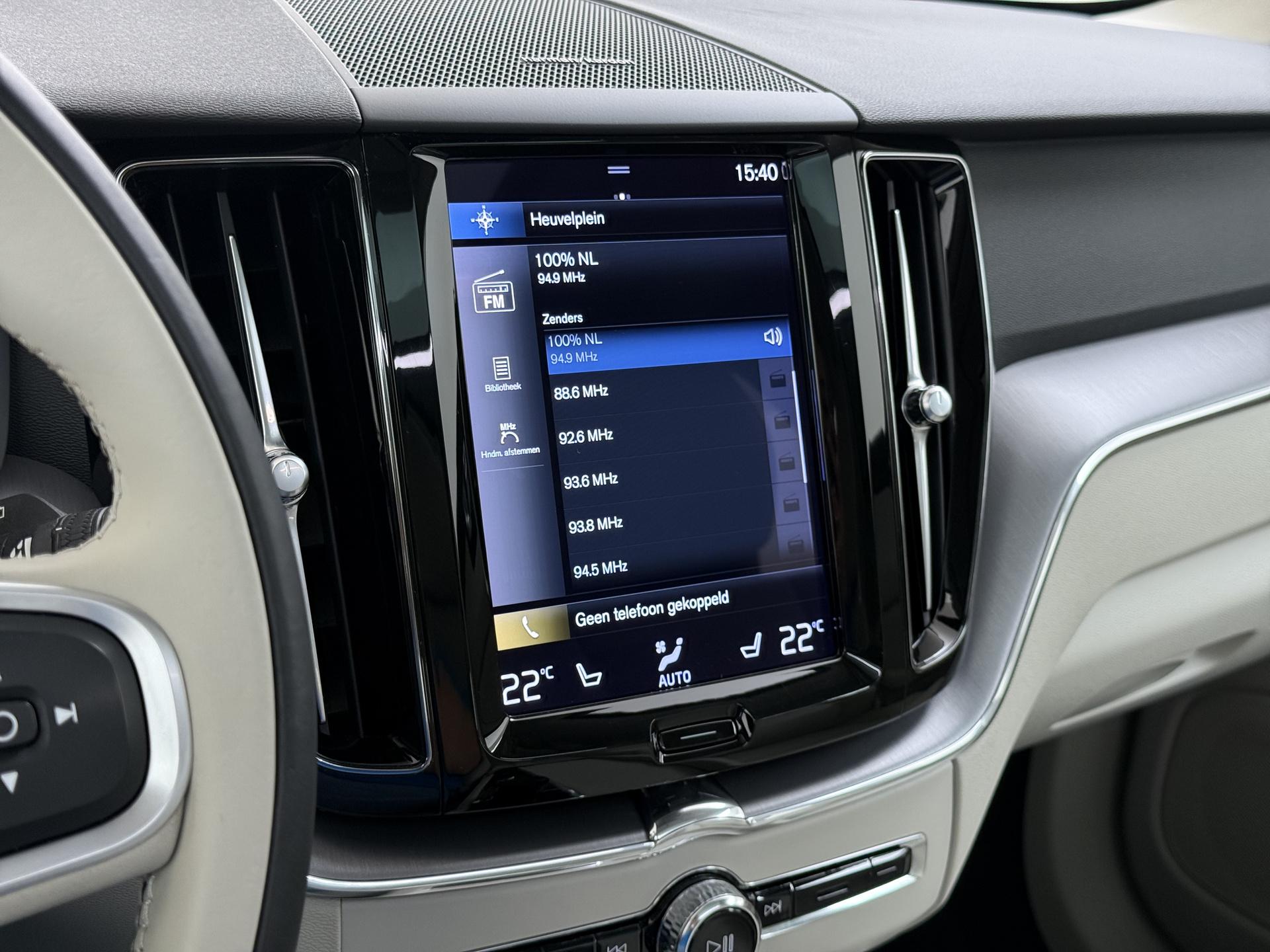 Volvo XC60 2.0 B5 Momentum Exclusive 31