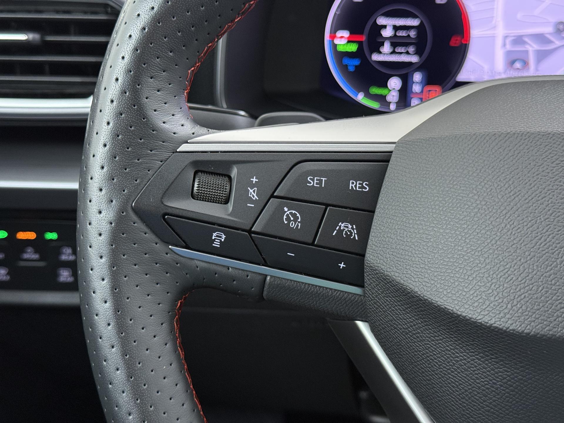 SEAT Leon 1.4 TSI eHybrid PHEV FR Business Intense 23