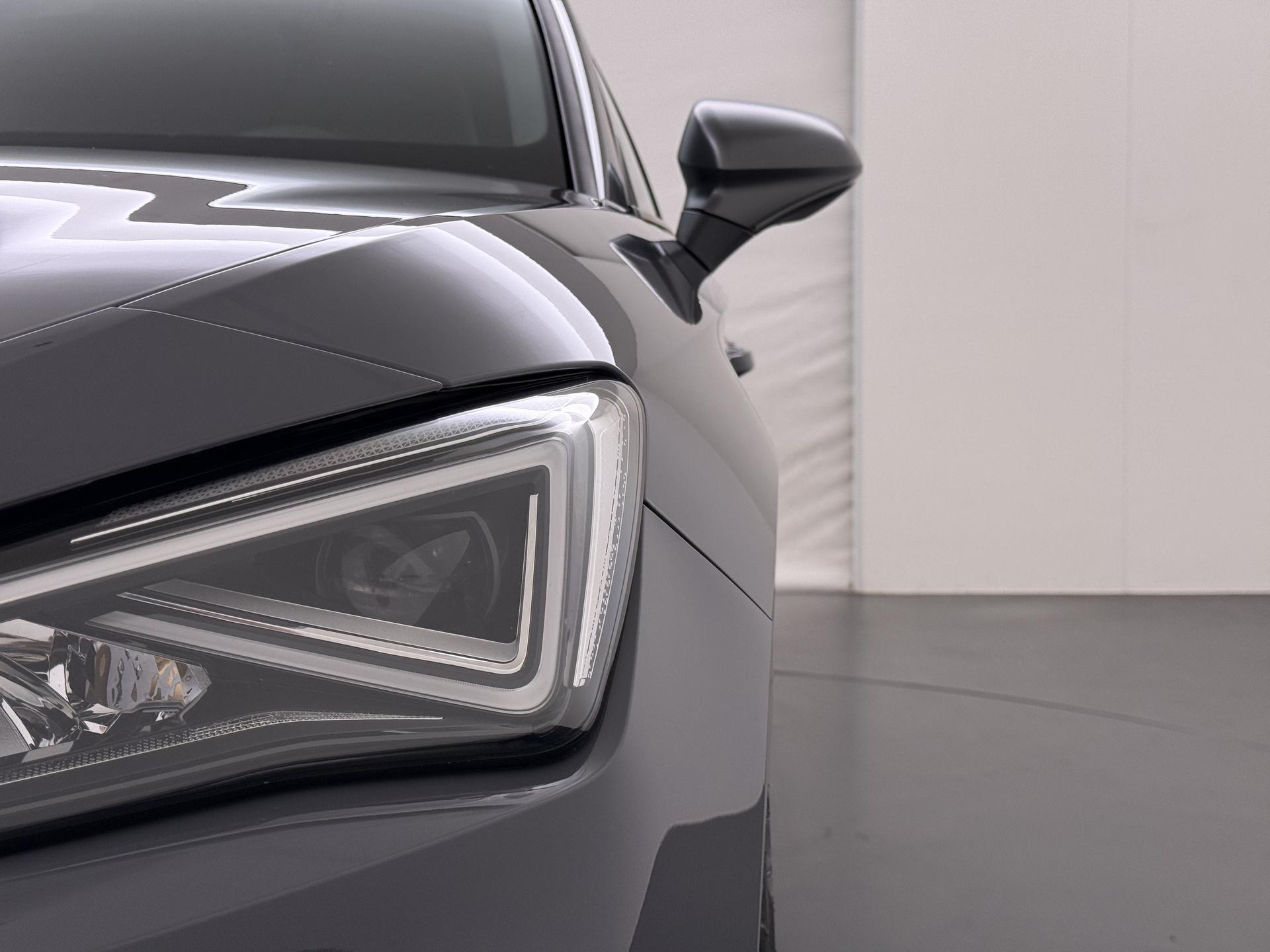 SEAT Leon 1.4 TSI eHybrid PHEV FR Business Intense 8