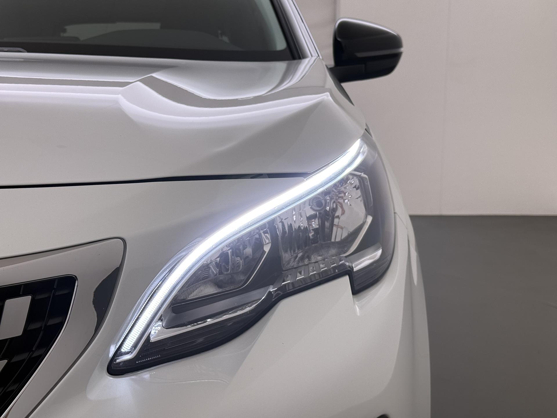 Peugeot 3008 1.2 PureTech Allure  Pack Business 10