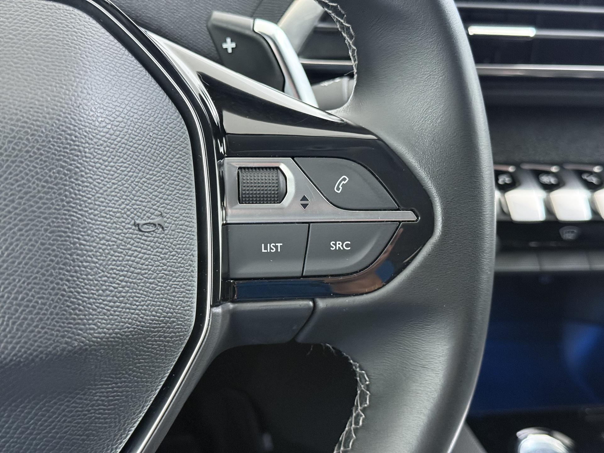 Peugeot 3008 1.2 PureTech Allure  Pack Business 25