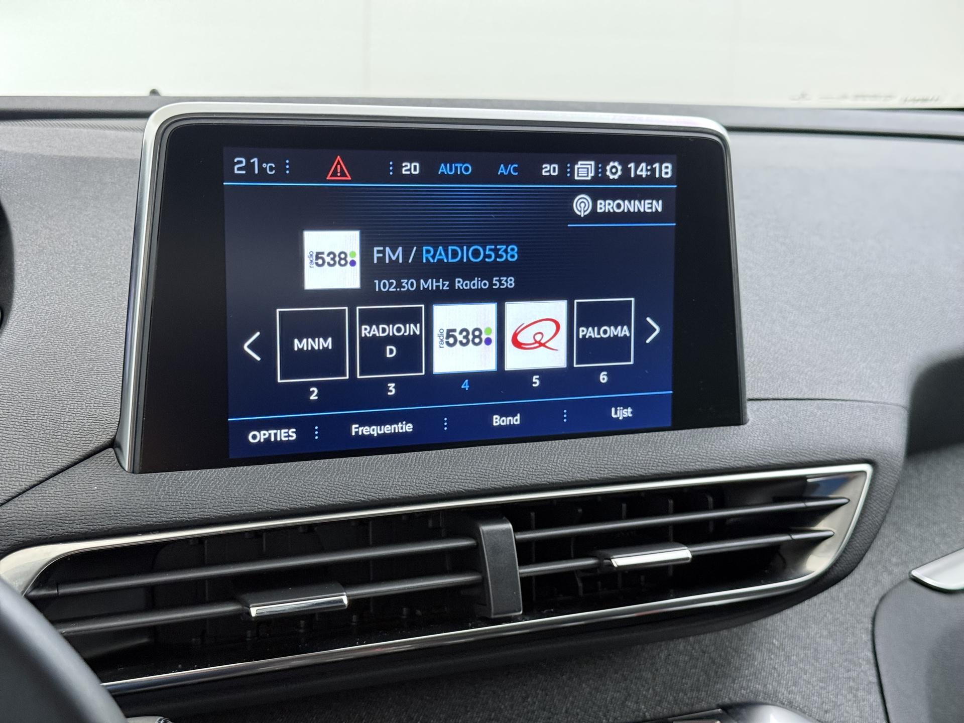 Peugeot 3008 1.2 PureTech Allure  Pack Business 27