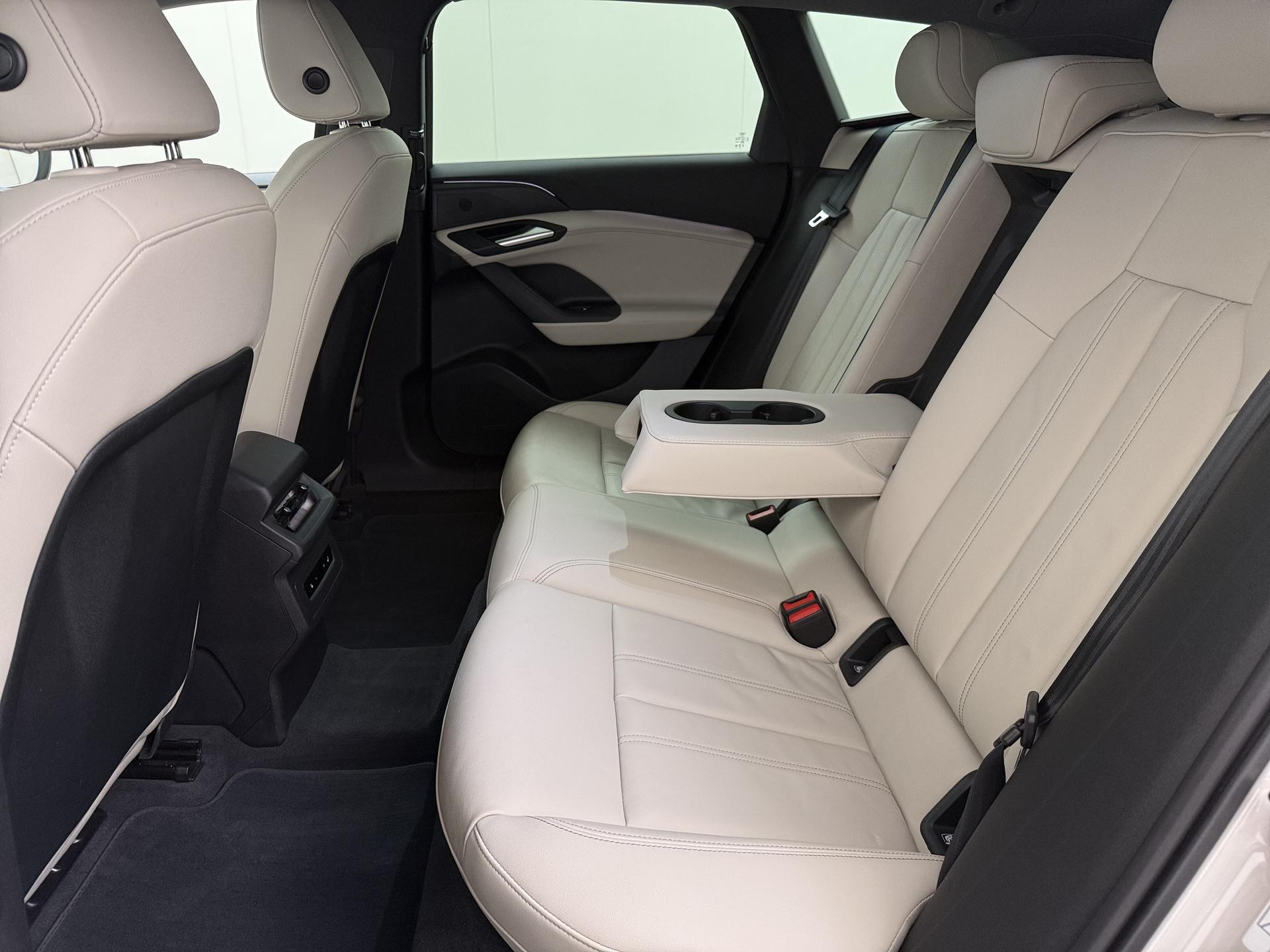 Audi A6 Avant e-tron Advanced edition 83 kWh 19