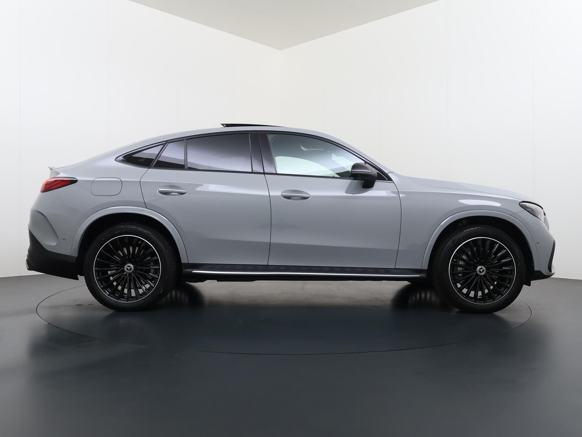 Mercedes-Benz GLC-klasse Coupé 400e 4MATIC AMG Line 10