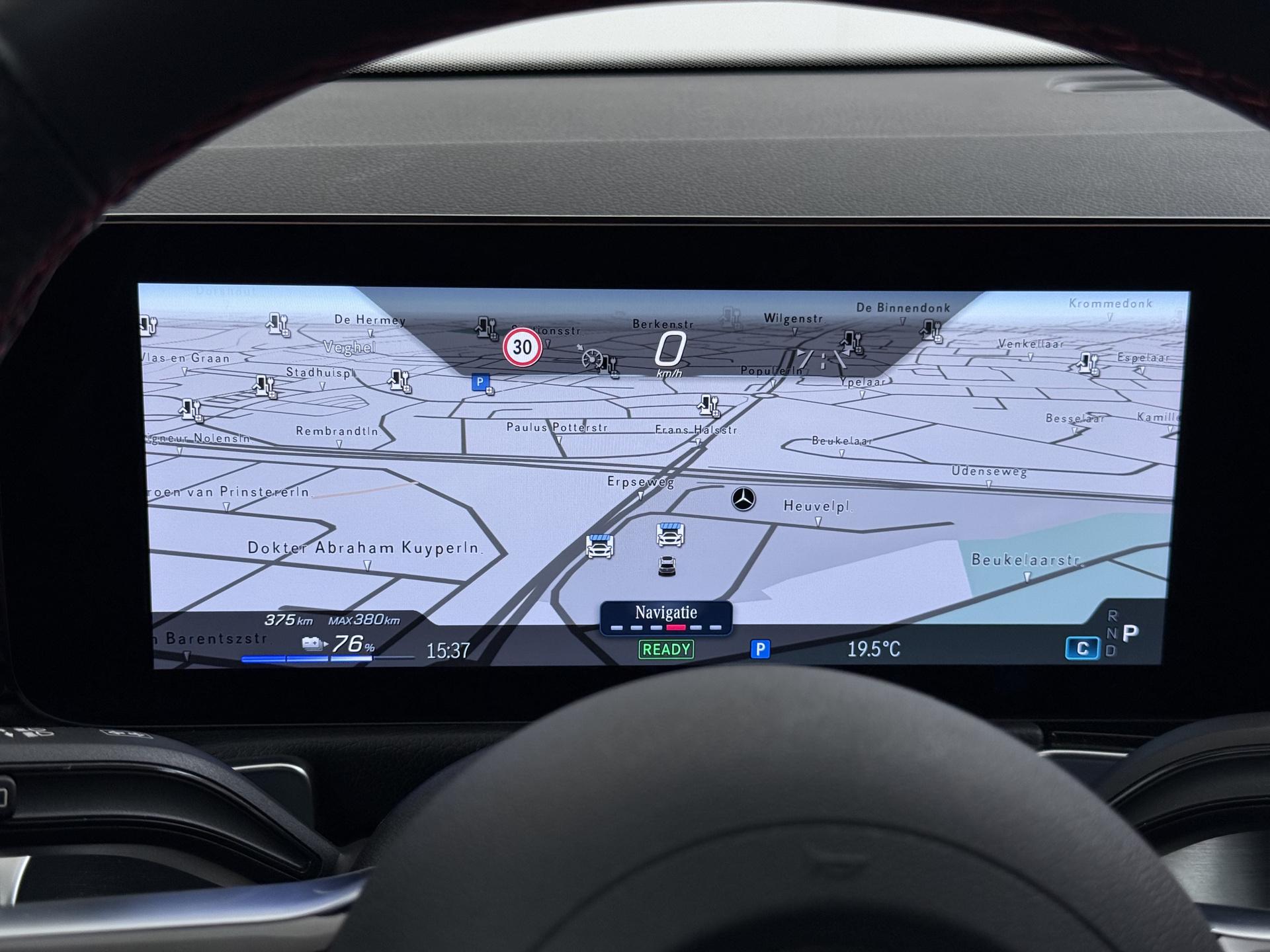 Mercedes-Benz EQB 250+ AMG Line 71 kWh 33