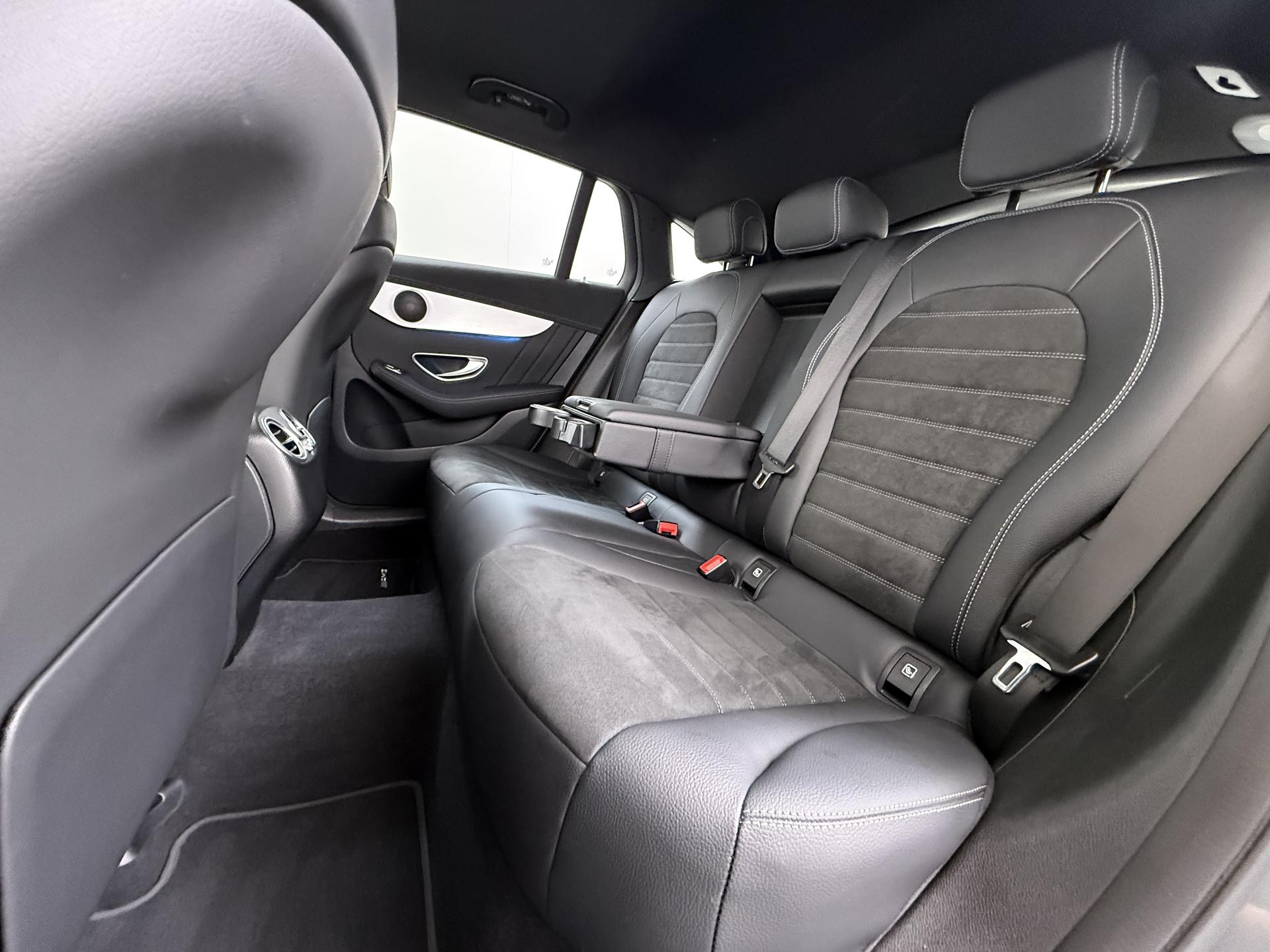 Mercedes-Benz EQC 400 4MATIC AMG Line Premium Plus 80 kWh 21