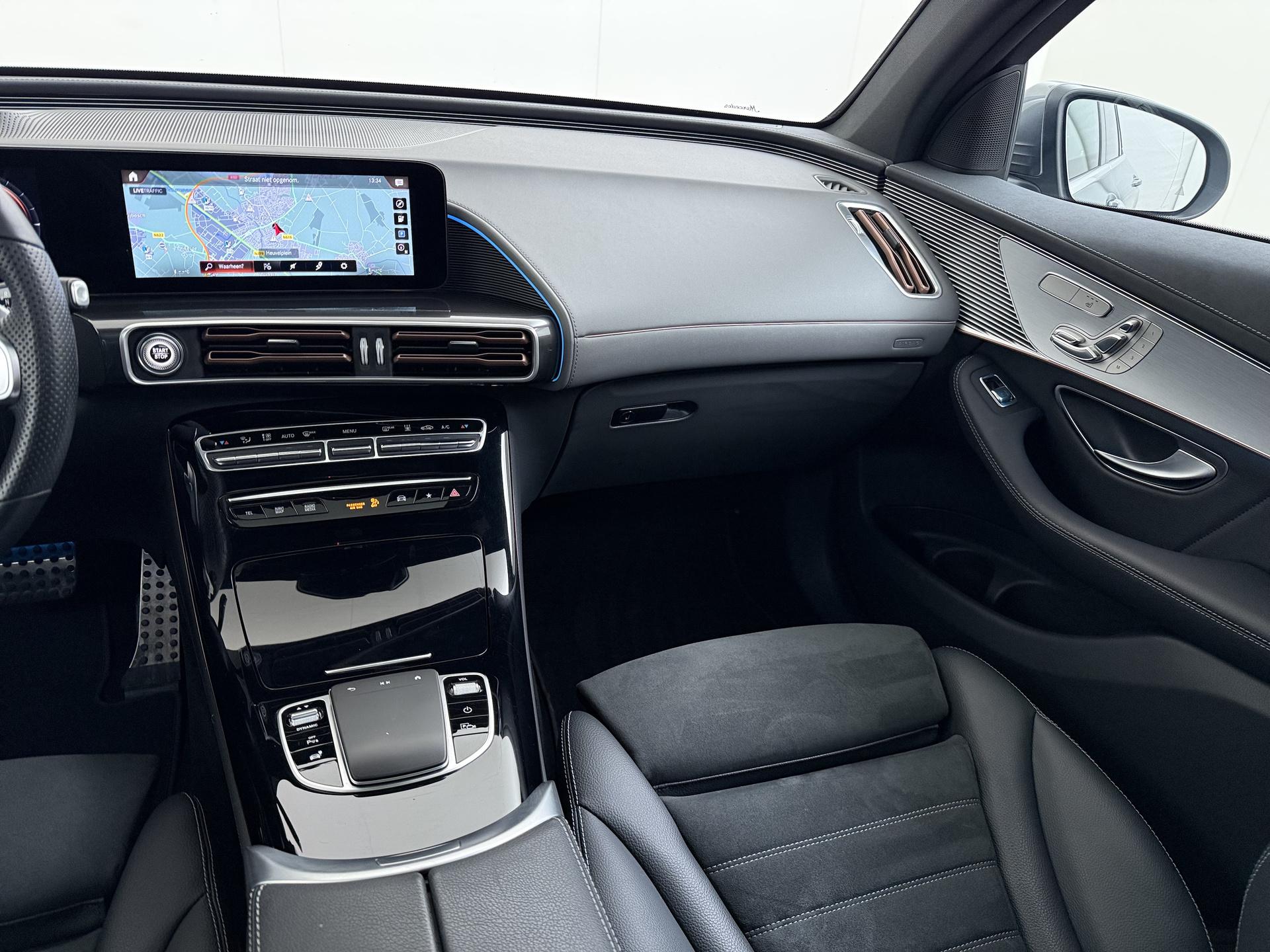 Mercedes-Benz EQC 400 4MATIC AMG Line Premium Plus 80 kWh 24