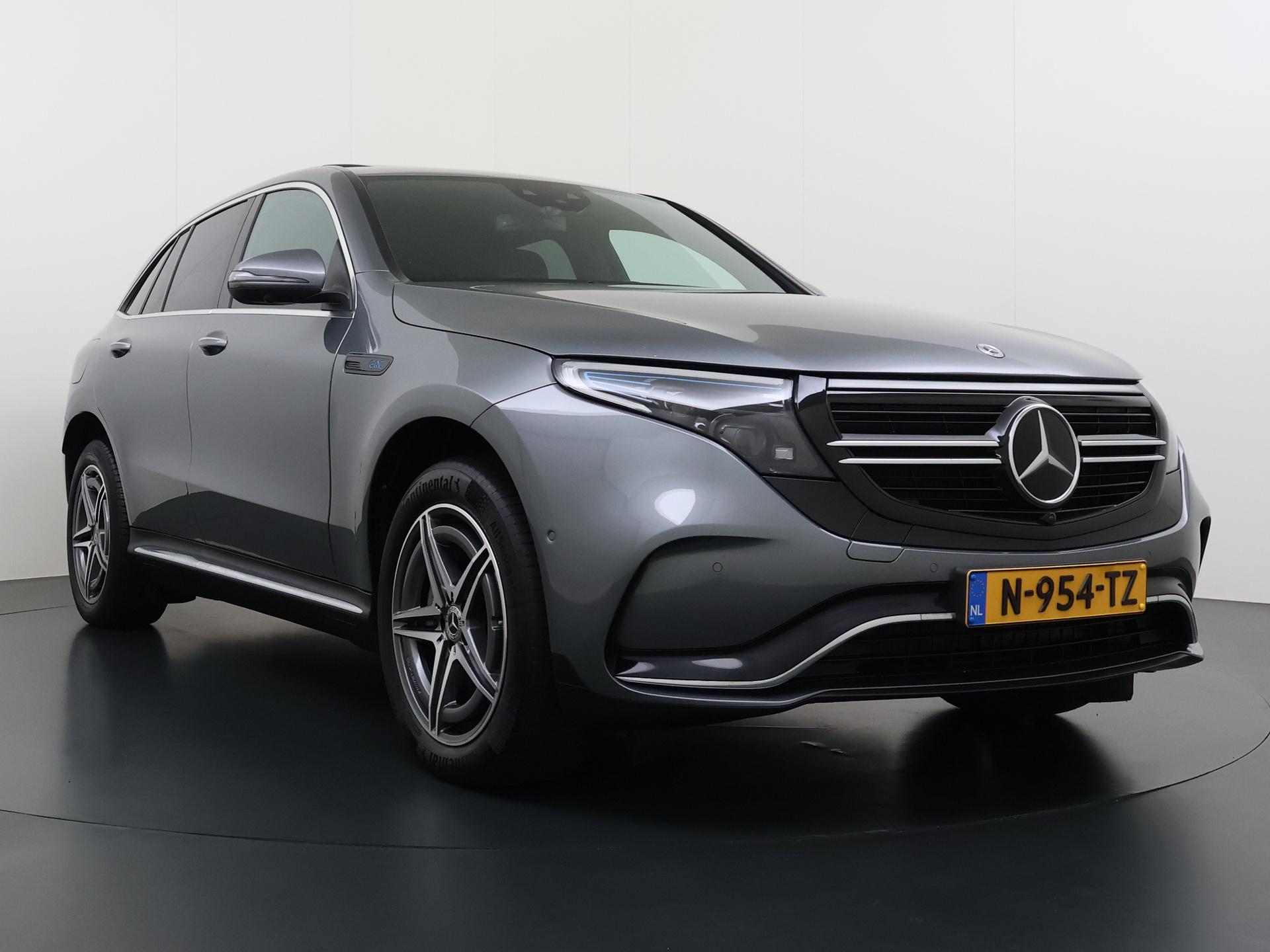 Mercedes-Benz EQC 400 4MATIC AMG Line Premium Plus 80 kWh 3