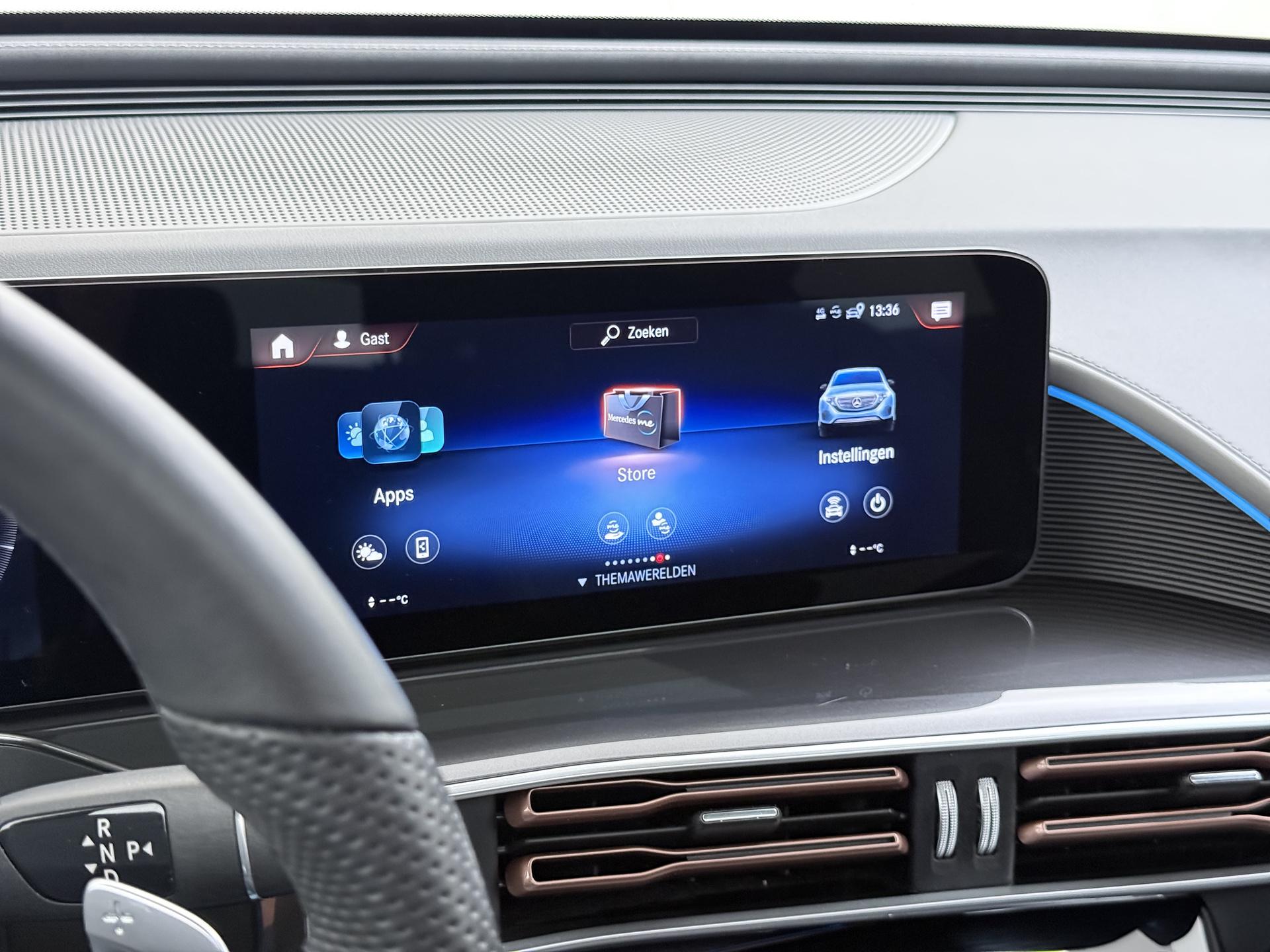Mercedes-Benz EQC 400 4MATIC AMG Line Premium Plus 80 kWh 31