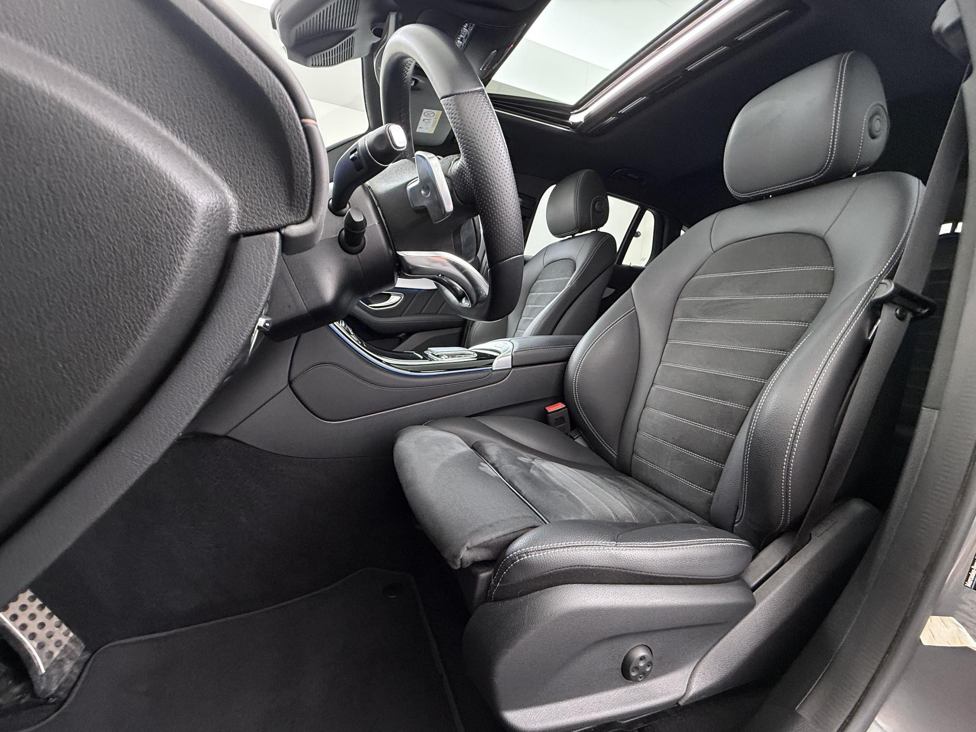 Mercedes-Benz EQC 400 4MATIC AMG Line Premium Plus 80 kWh 6