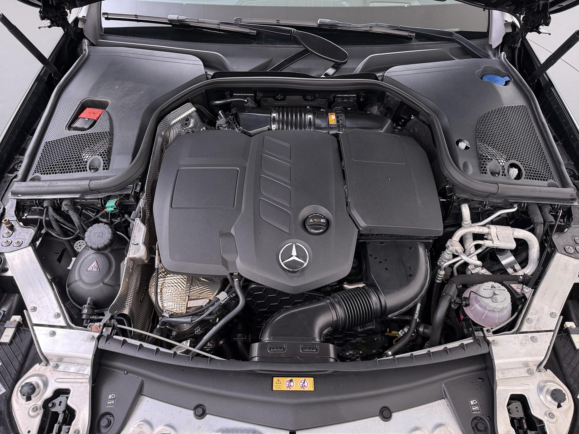 Mercedes-Benz E-klasse 300 de AMG Line 12
