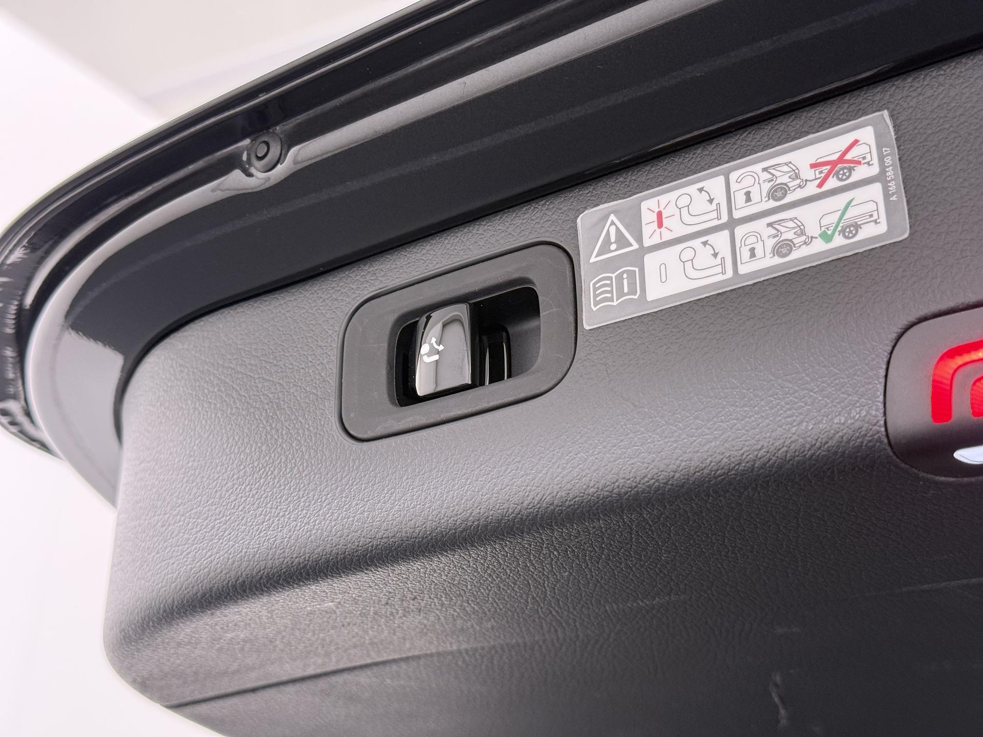Mercedes-Benz C-klasse Estate 200 Launch Edition AMG Line 17