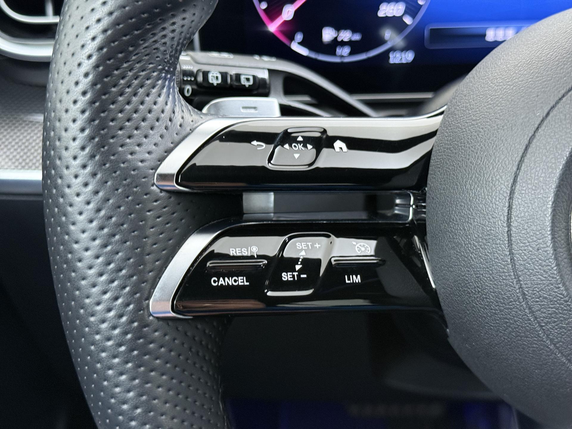 Mercedes-Benz C-klasse Estate 200 Launch Edition AMG Line 31
