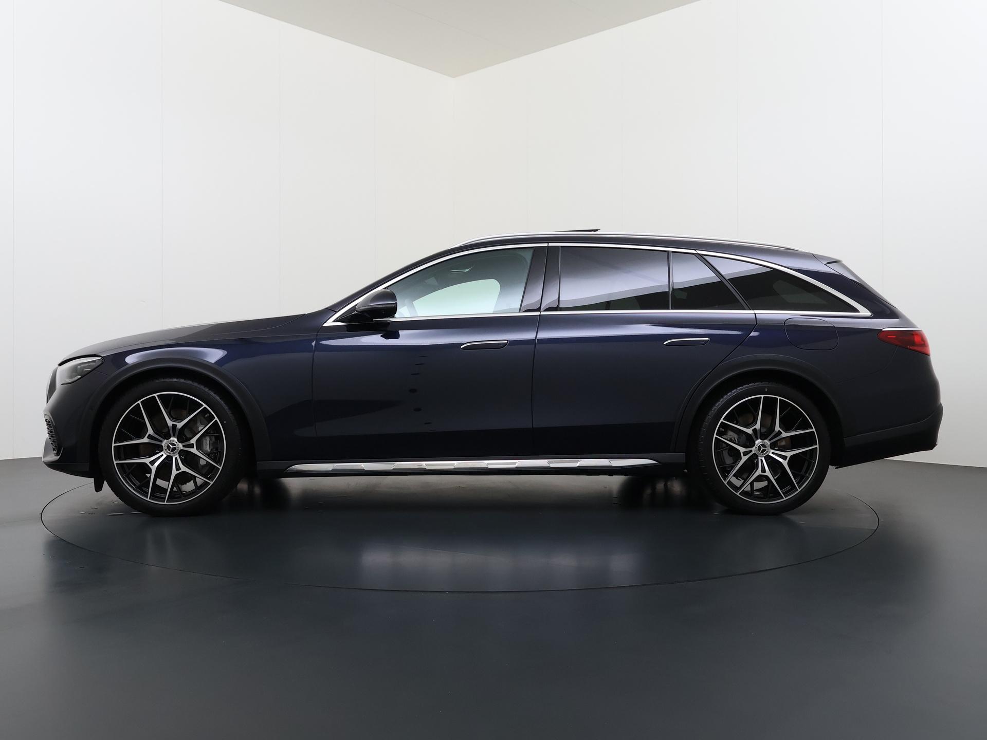 Mercedes-Benz E-klasse 300 de 4MATIC All-Terrain Estate 2