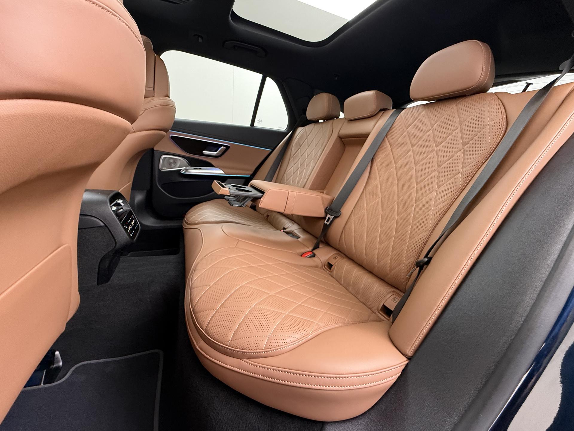 Mercedes-Benz E-klasse 300 de 4MATIC All-Terrain Estate 28