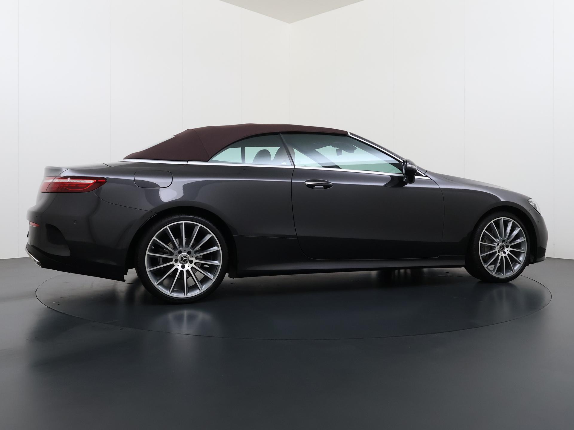 Mercedes-Benz E-klasse Cabriolet 200 AMG Line 17