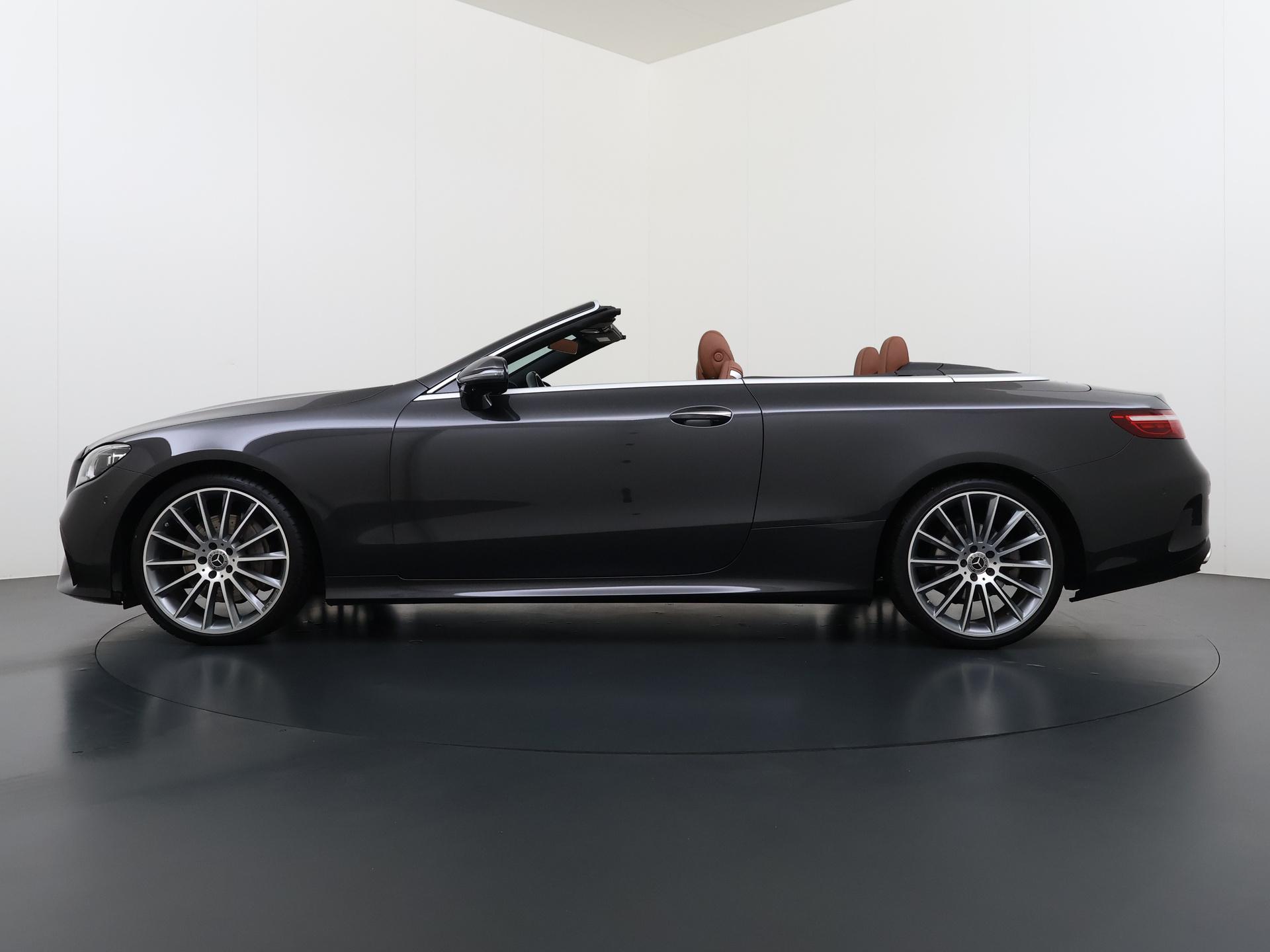 Mercedes-Benz E-klasse Cabriolet 200 AMG Line 2