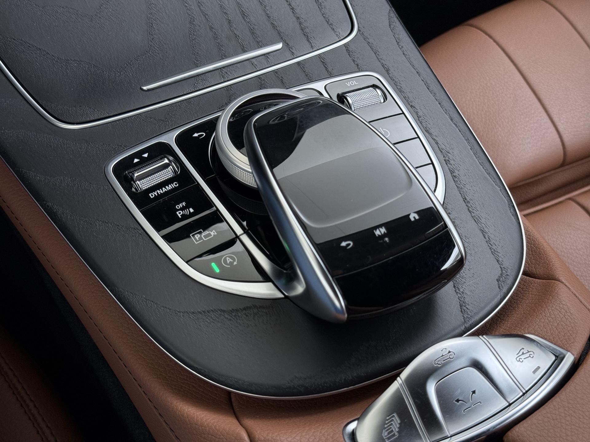 Mercedes-Benz E-klasse Cabriolet 200 AMG Line 42