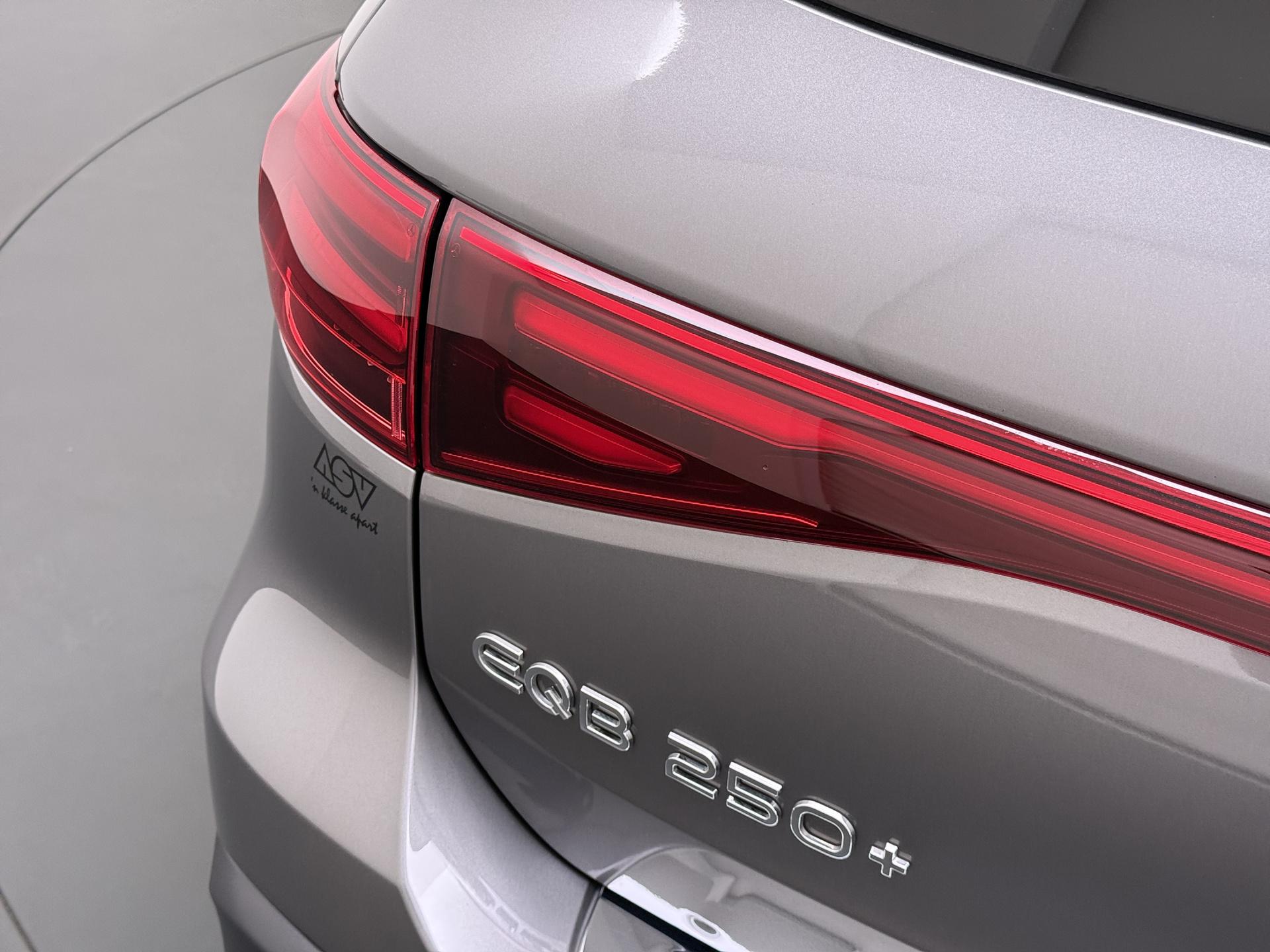 Mercedes-Benz EQB 250+ Business Solution AMG 71 kWh 16