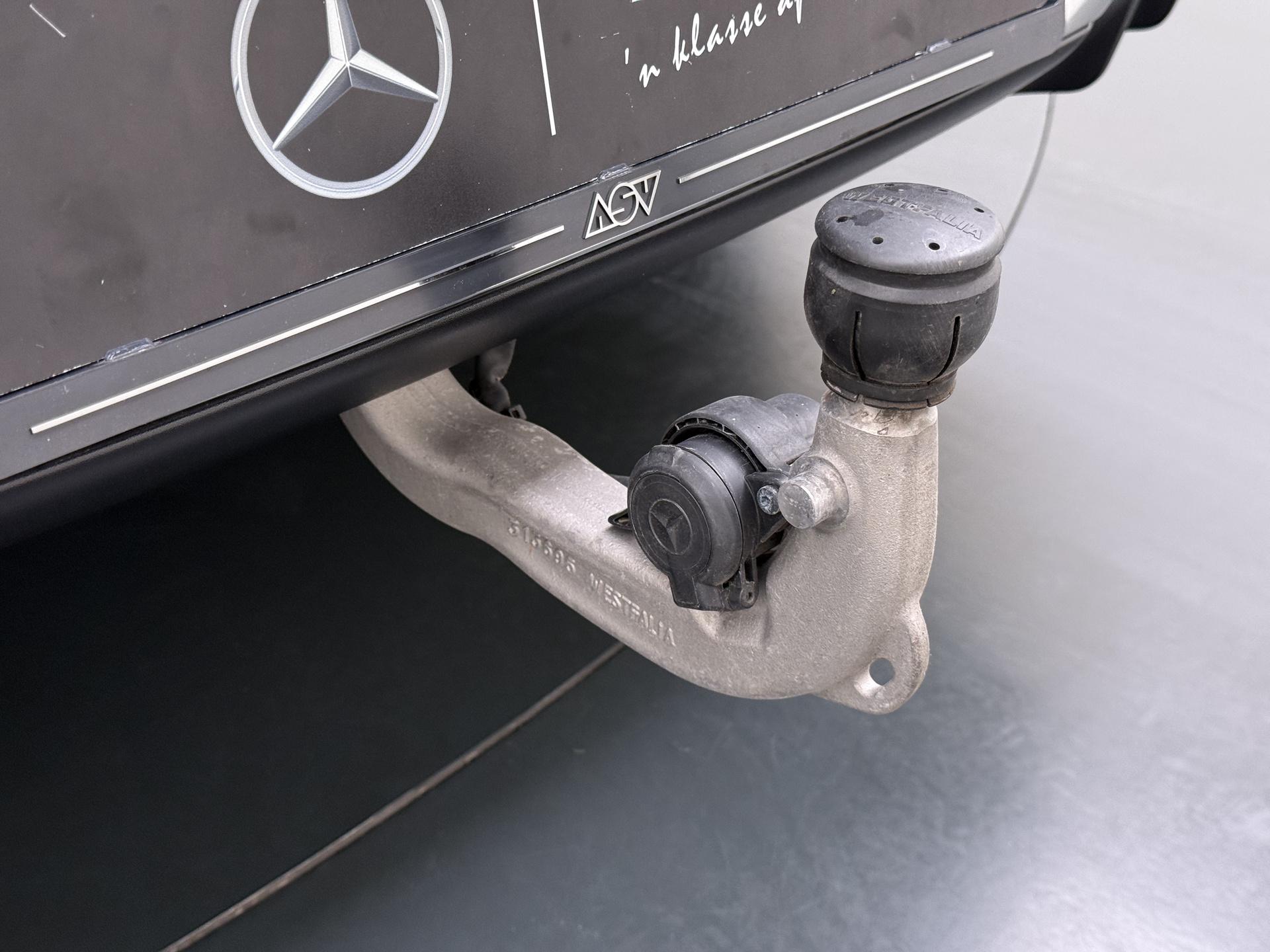 Mercedes-Benz EQB 250+ Business Solution AMG 71 kWh 3