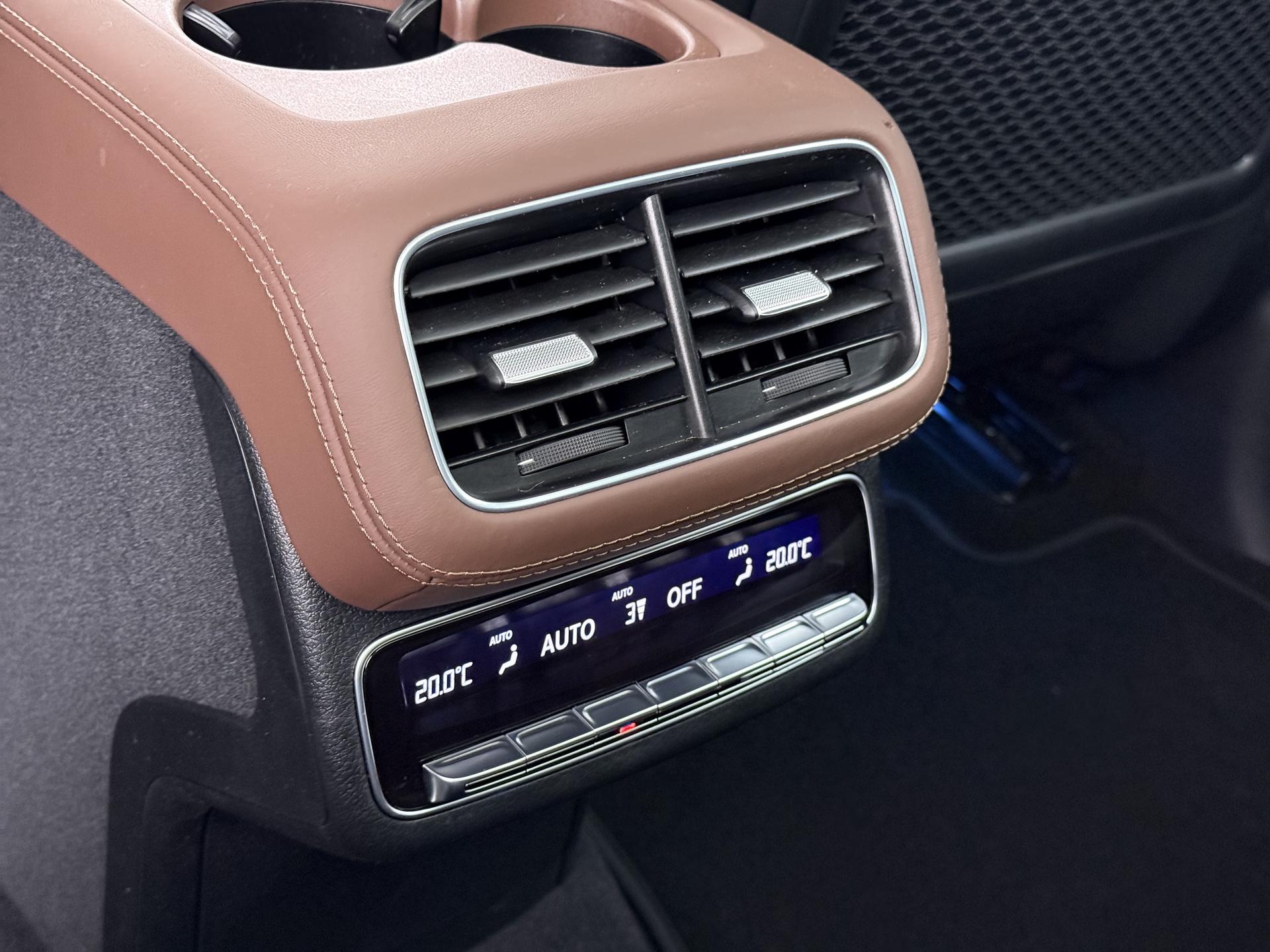 Mercedes-Benz GLE 53 AMG Hybrid 4MATIC+ Premium Plus 31