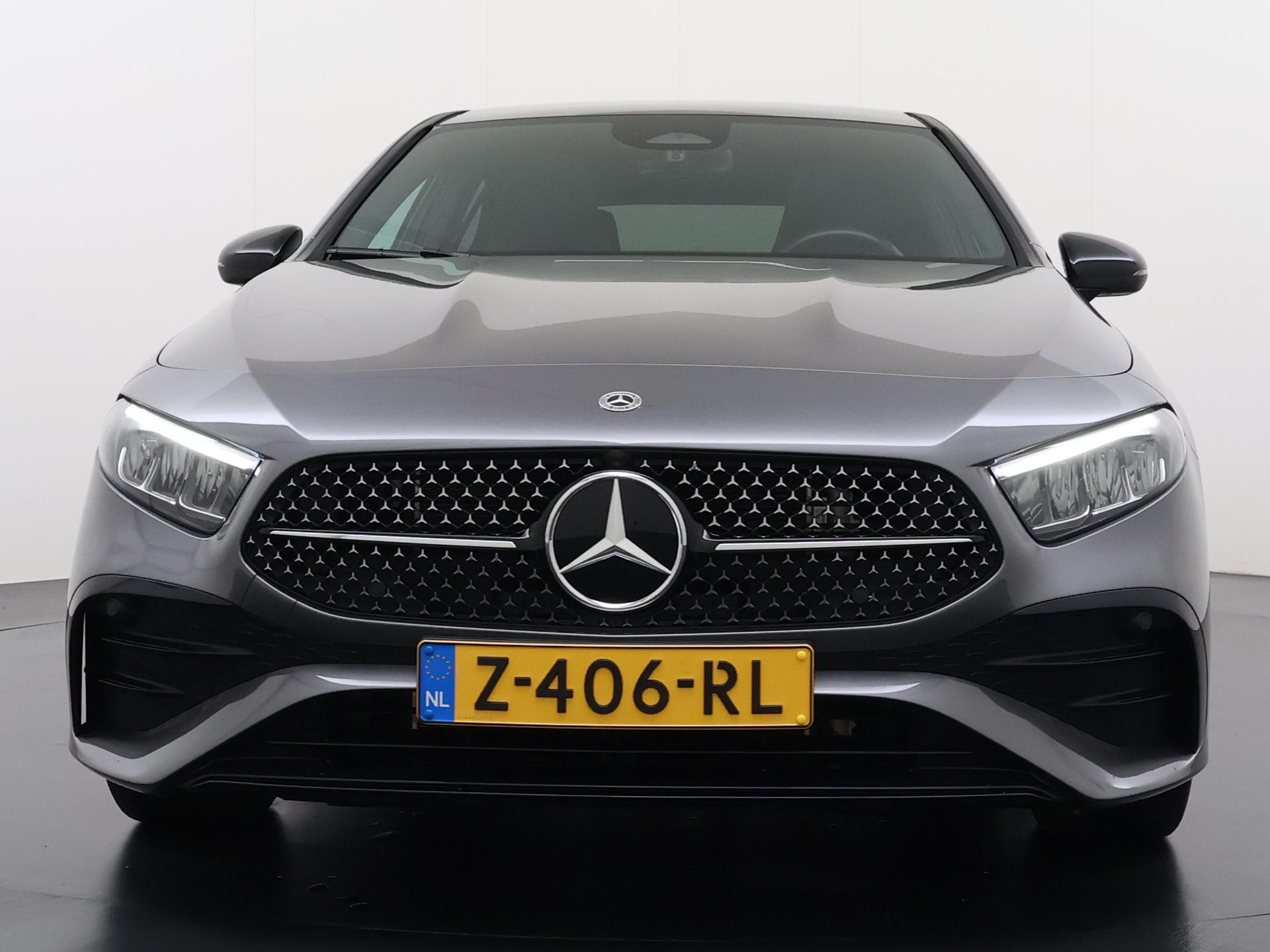 Mercedes-Benz A-klasse 250 e AMG Line 10