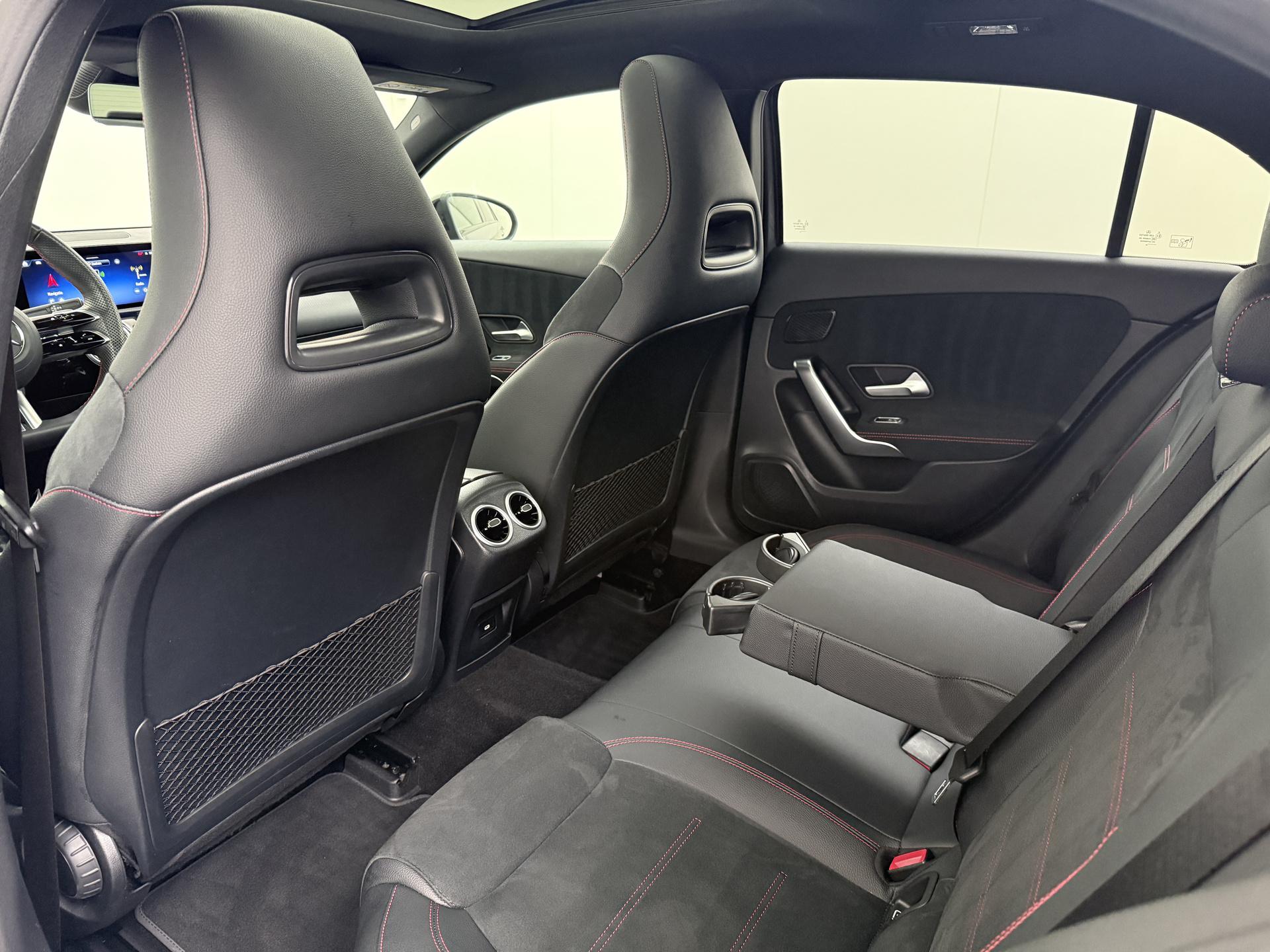 Mercedes-Benz A-klasse 250 e AMG Line 23