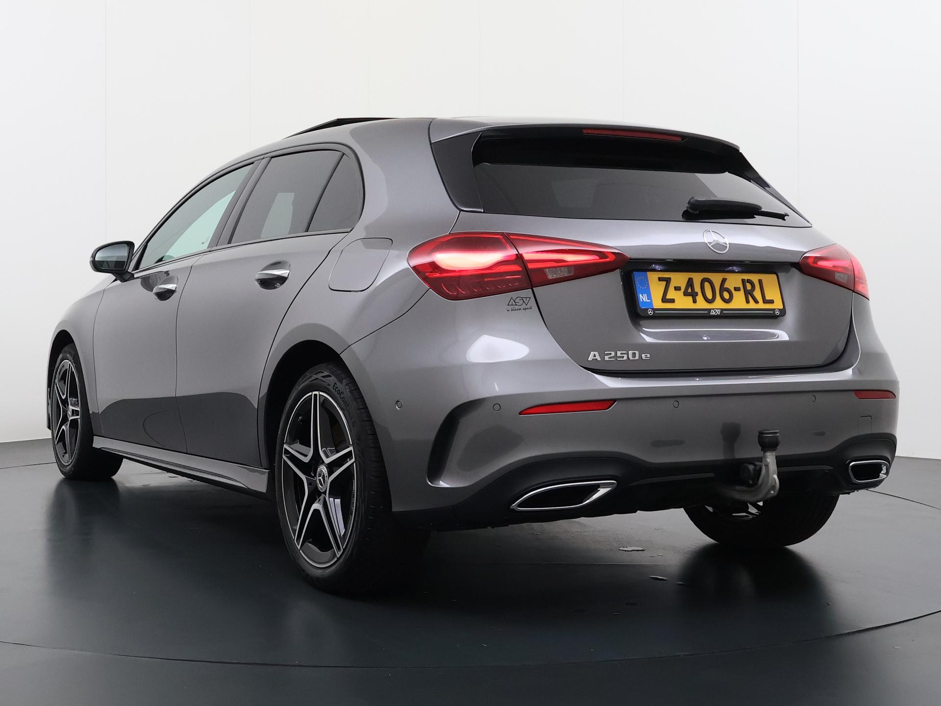Mercedes-Benz A-klasse 250 e AMG Line 4