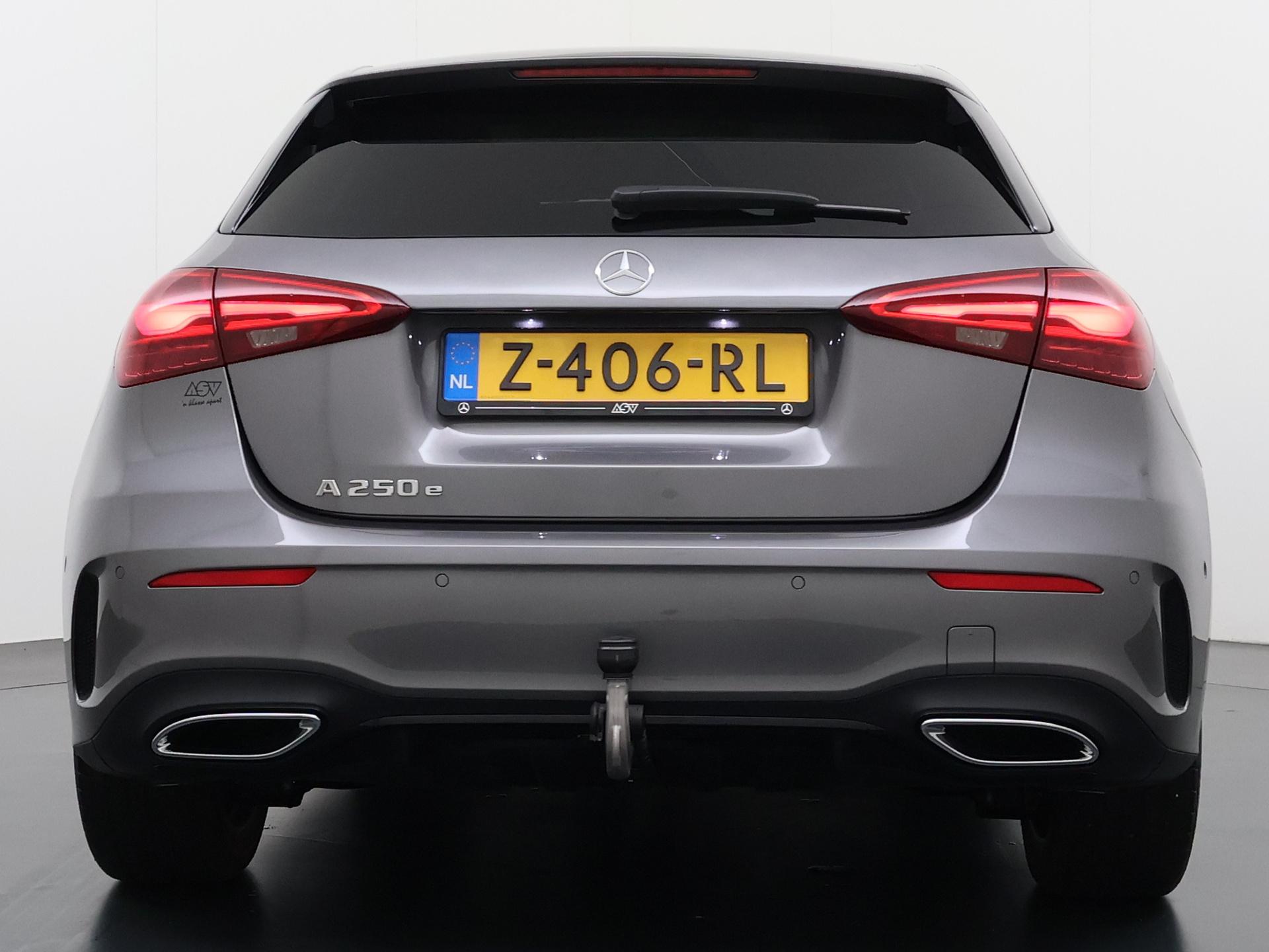 Mercedes-Benz A-klasse 250 e AMG Line 6