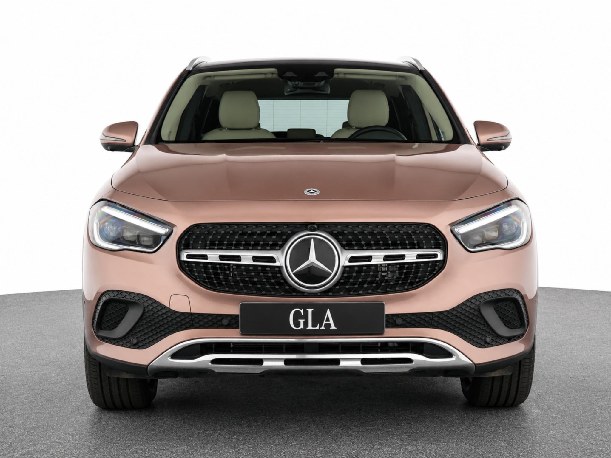 Mercedes-Benz GLA 250e Business Solution 7