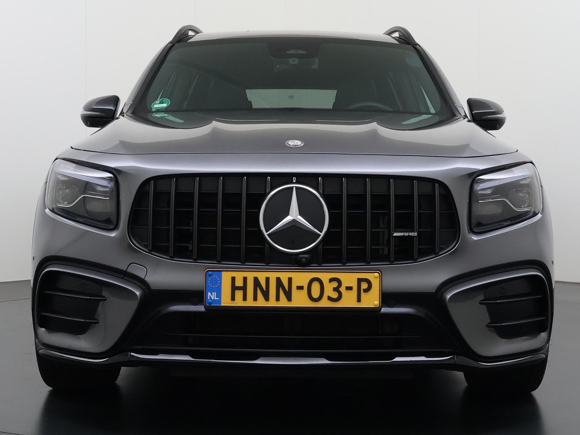 Mercedes-Benz GLB AMG 35 4MATIC 12