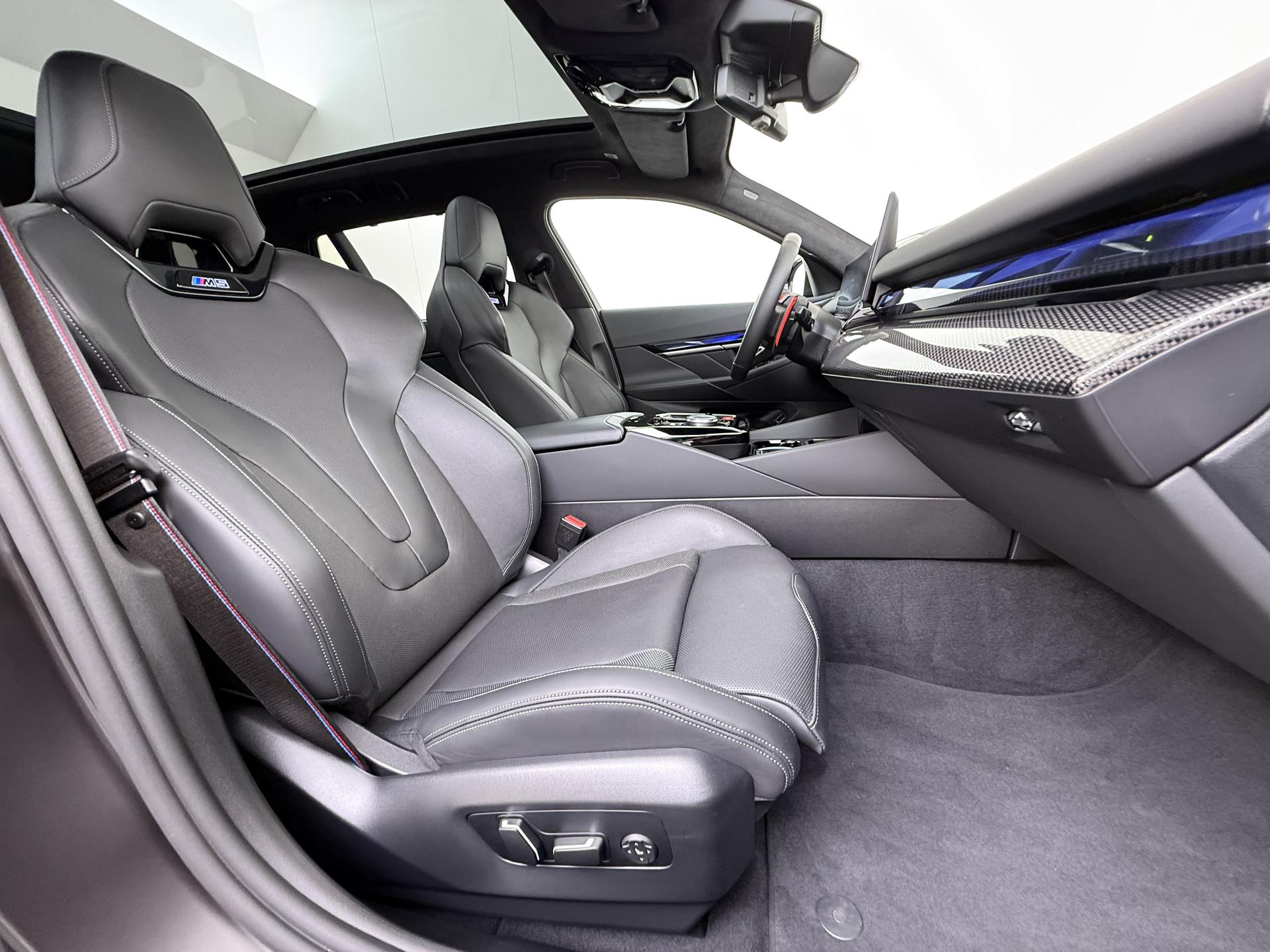 BMW 5-serie Touring M5 25