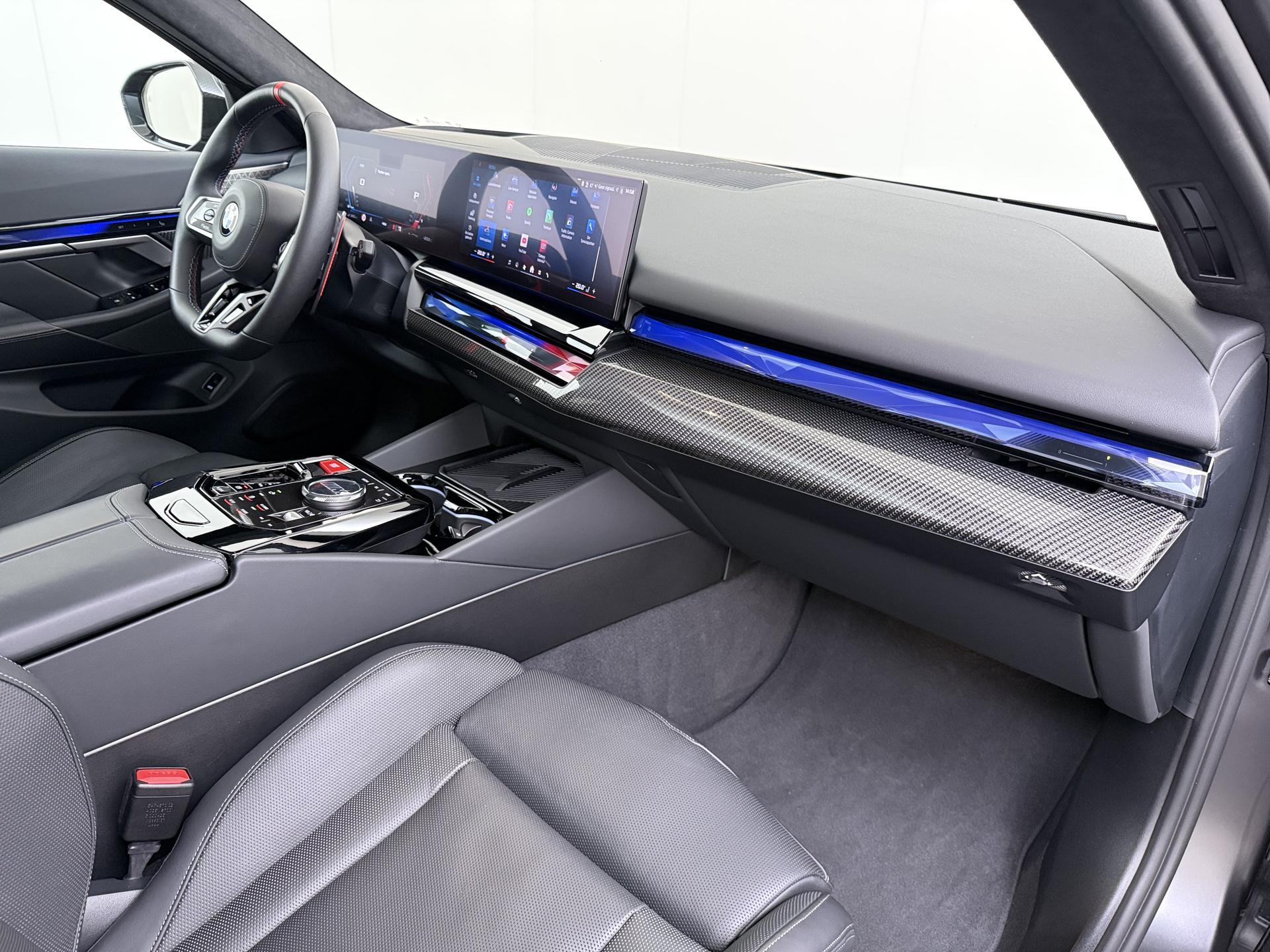 BMW 5-serie Touring M5 43