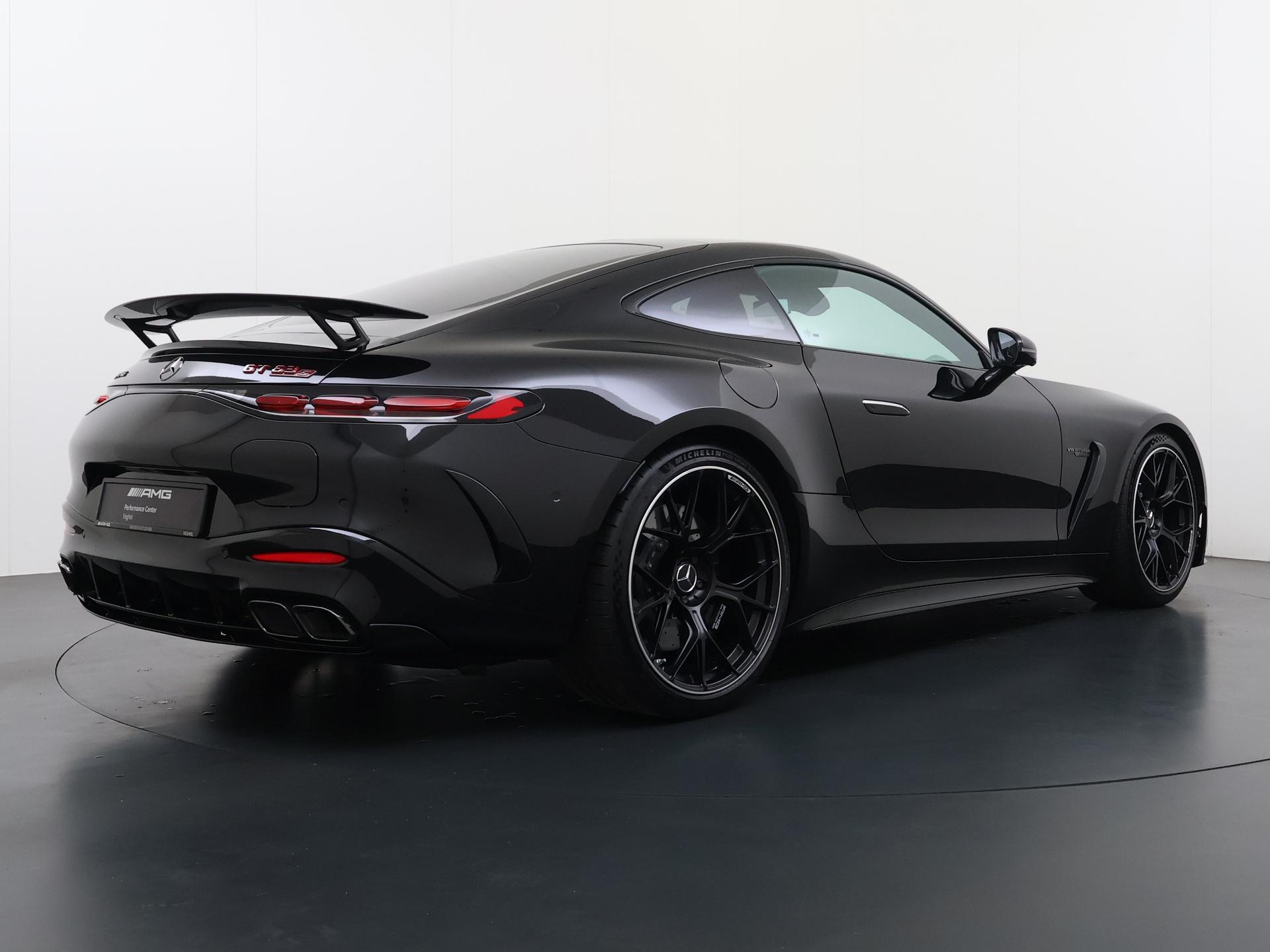 Mercedes-Benz GT AMG Coupé 63 S E Performance 8