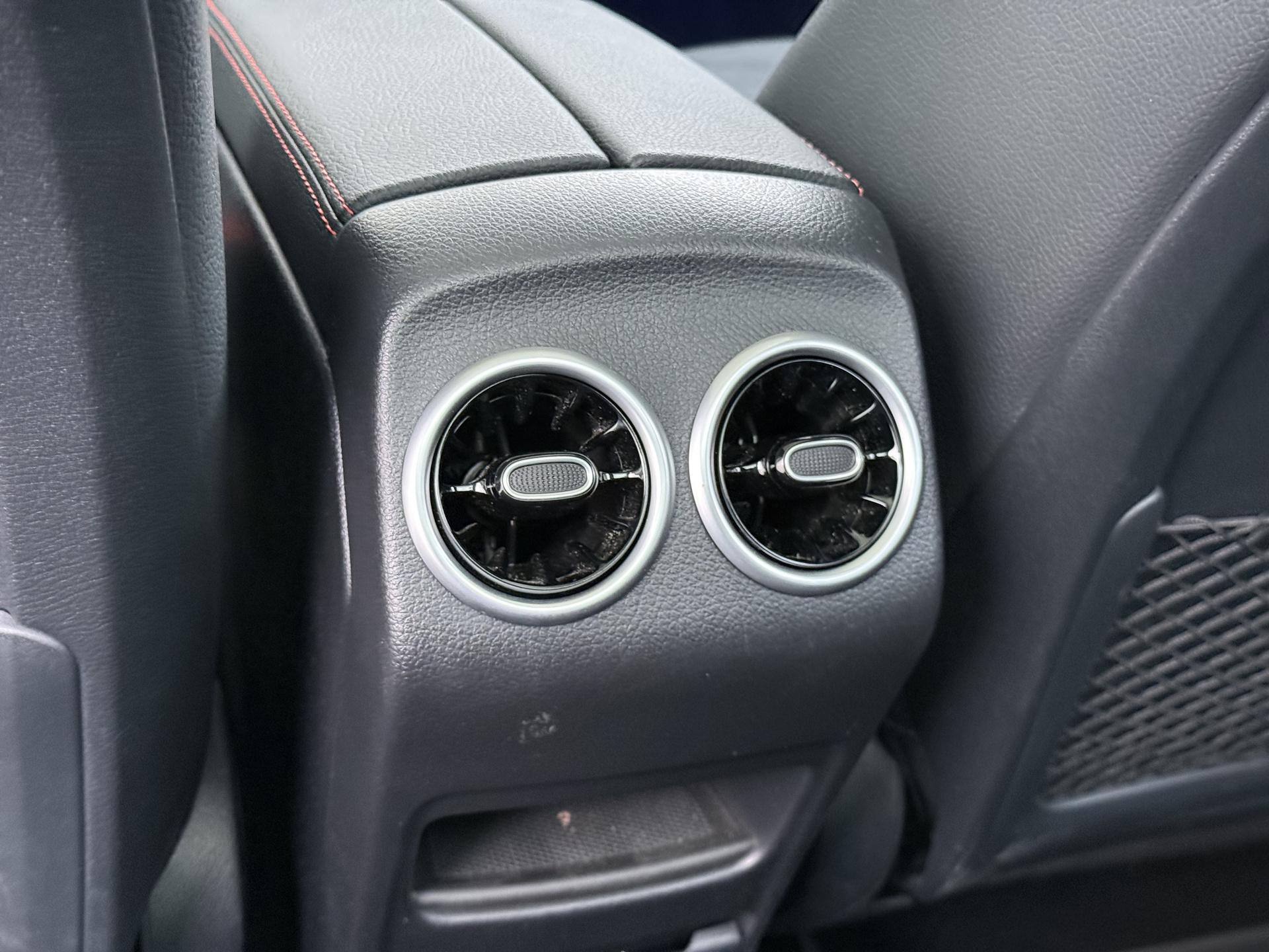 Mercedes-Benz GLA-klasse 250 e Business Solution AMG 28