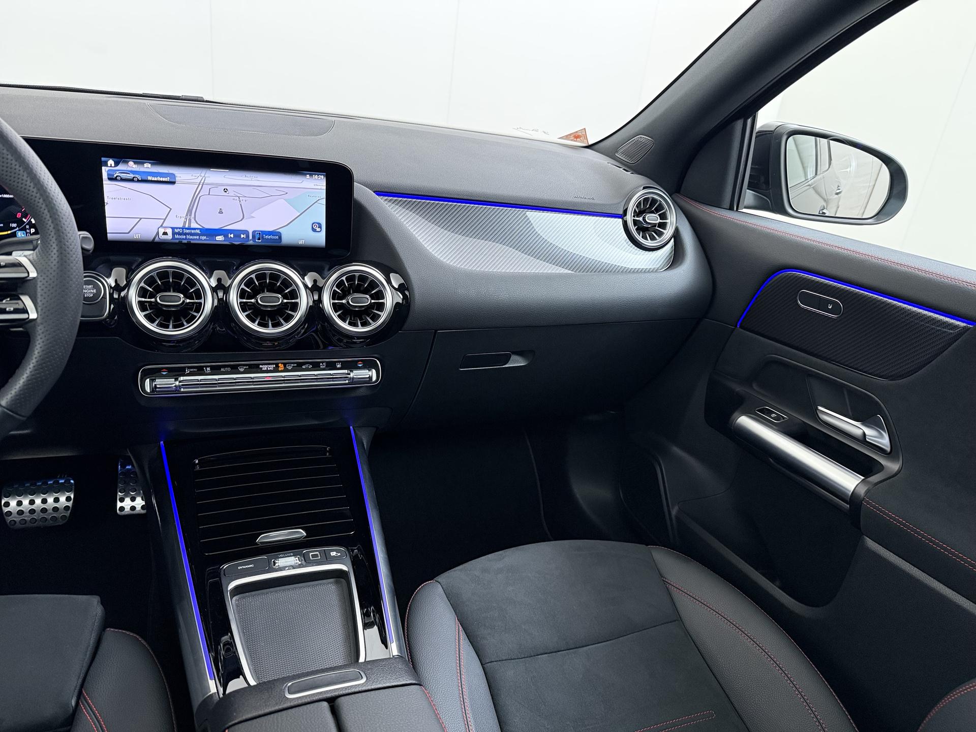 Mercedes-Benz GLA-klasse 250 e Business Solution AMG 31