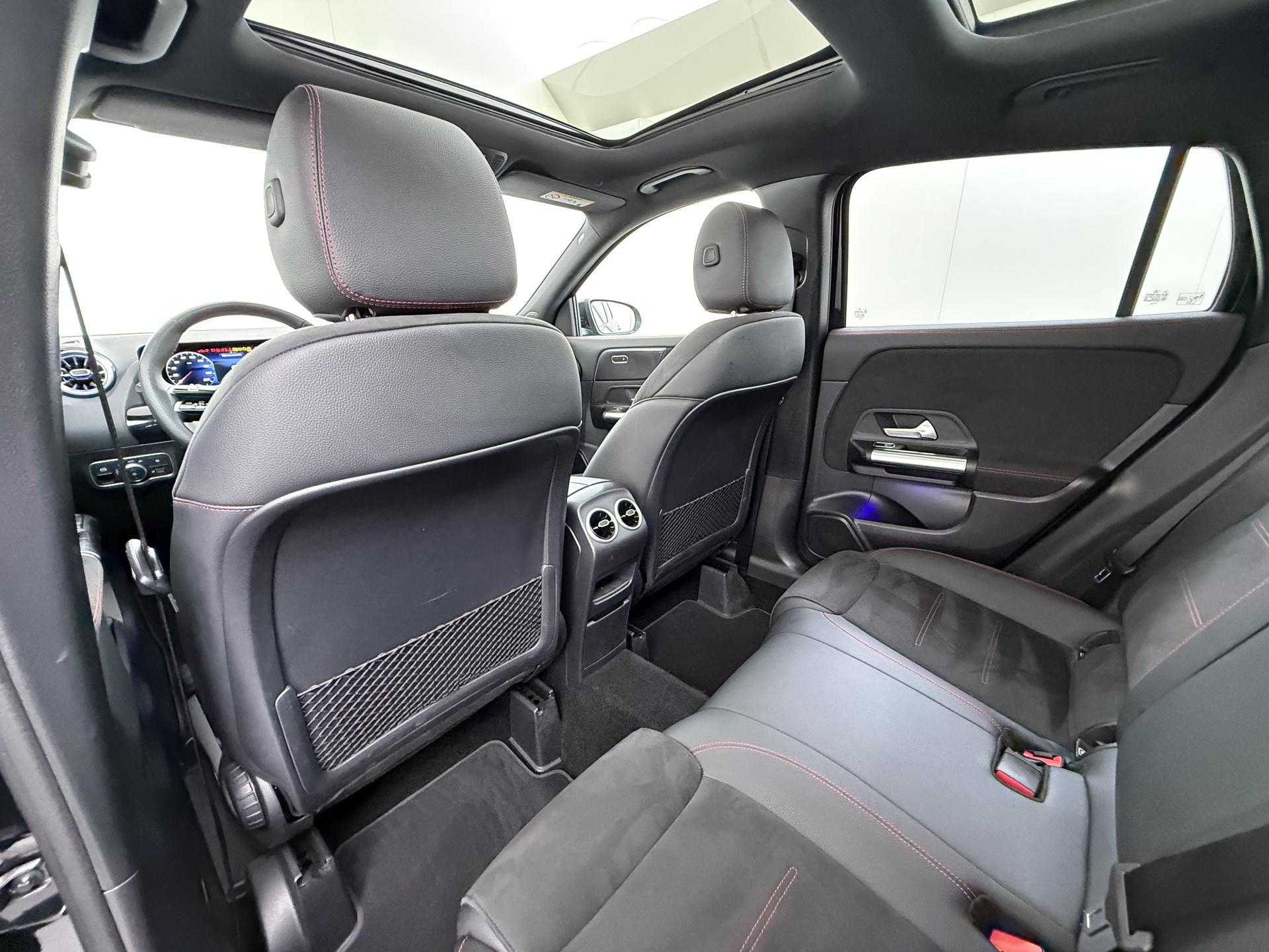 Mercedes-Benz GLA-klasse 250 e Business Solution AMG 5