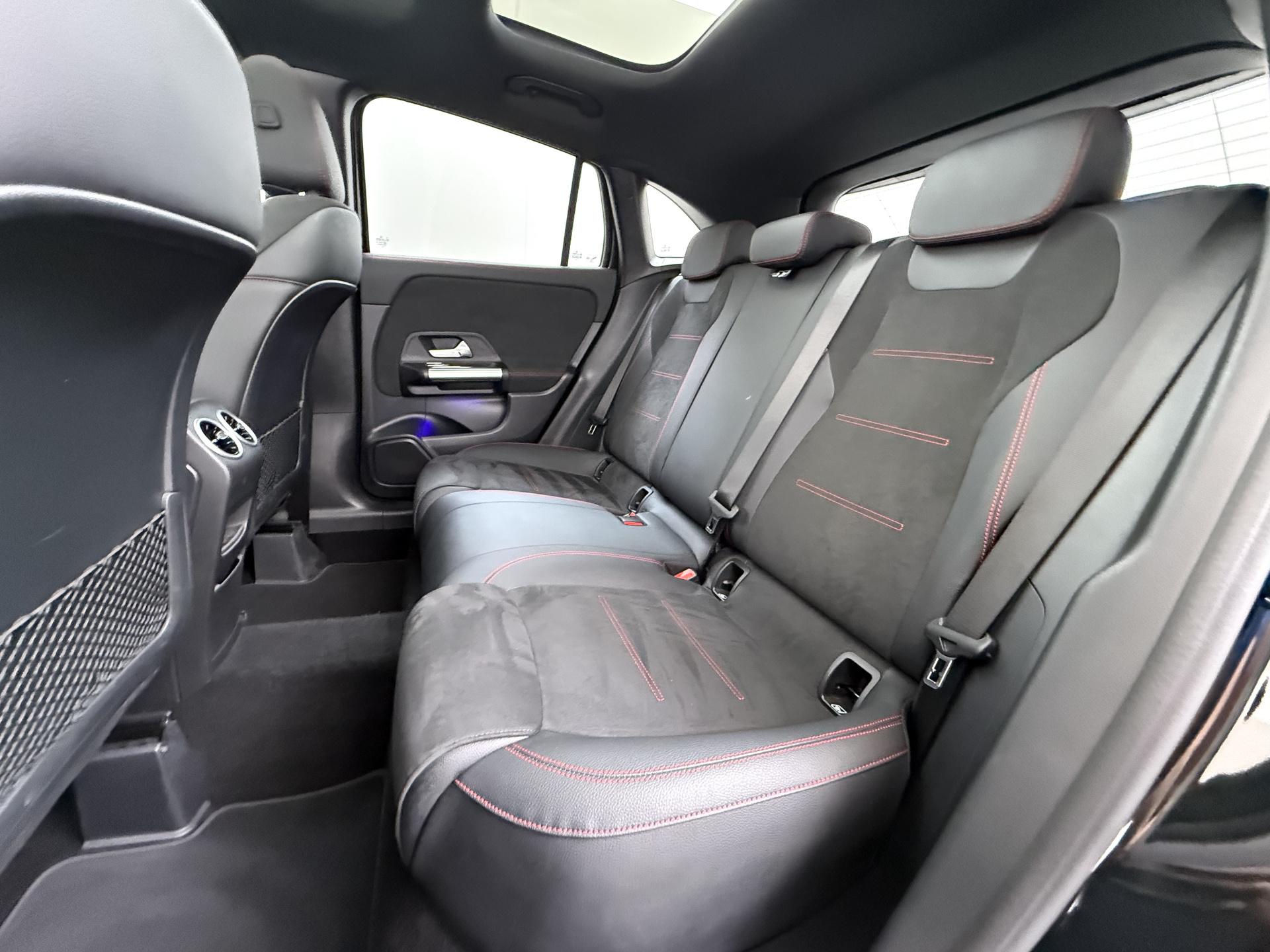 Mercedes-Benz GLA-klasse 250 e Business Solution AMG 7