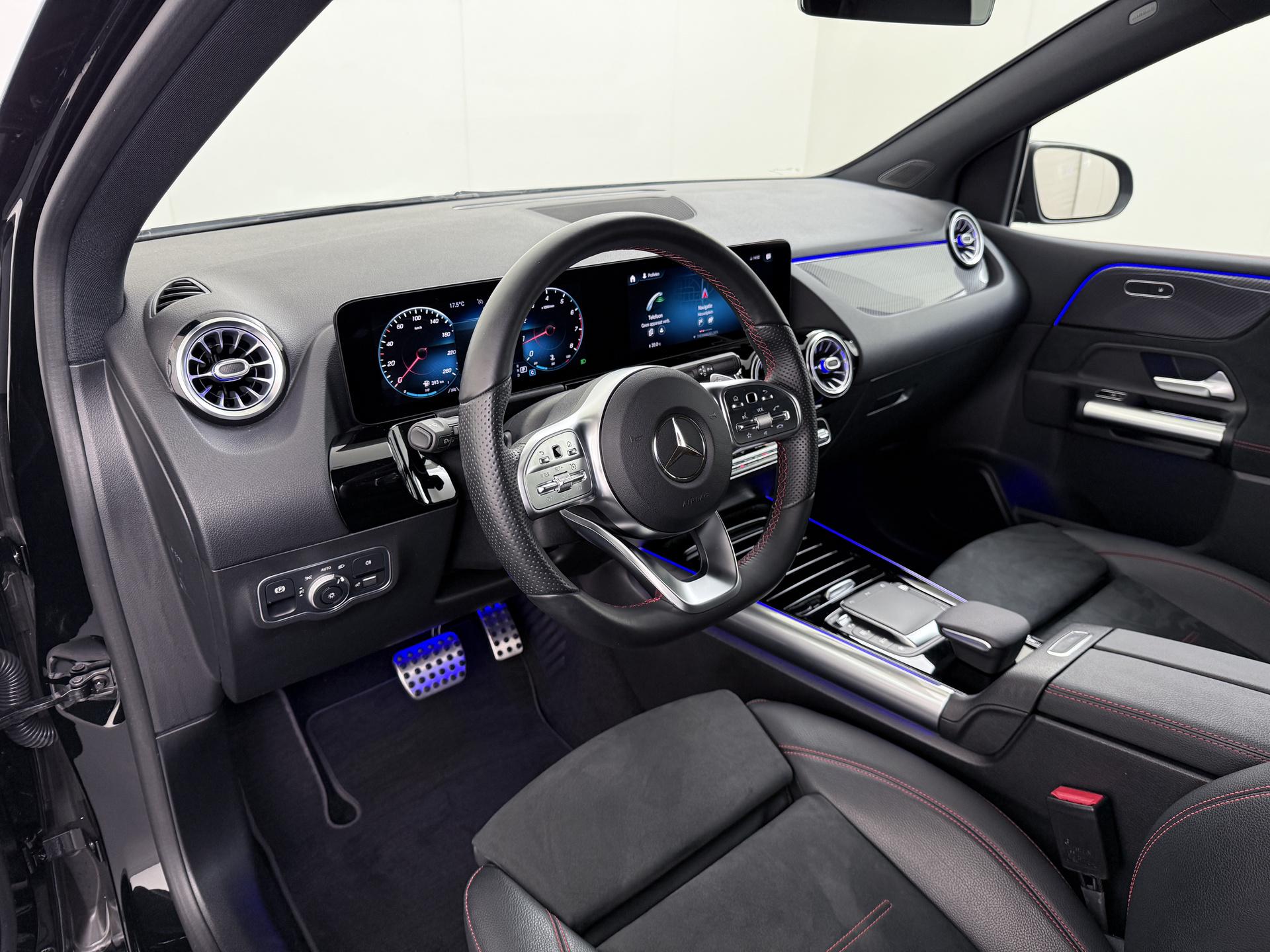 Mercedes-Benz B-klasse 180 Business Solution AMG 1