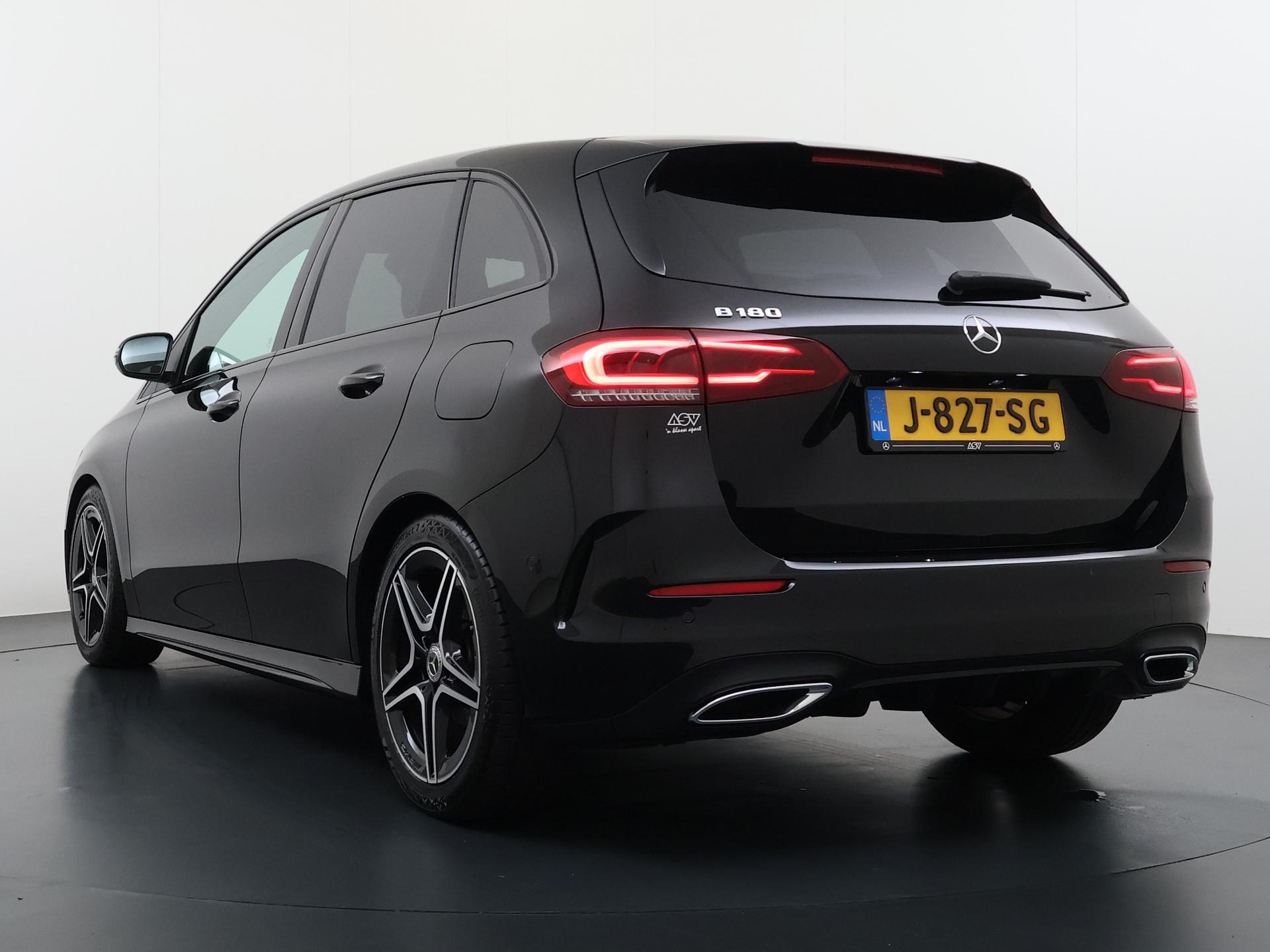 Mercedes-Benz B-klasse 180 Business Solution AMG 4