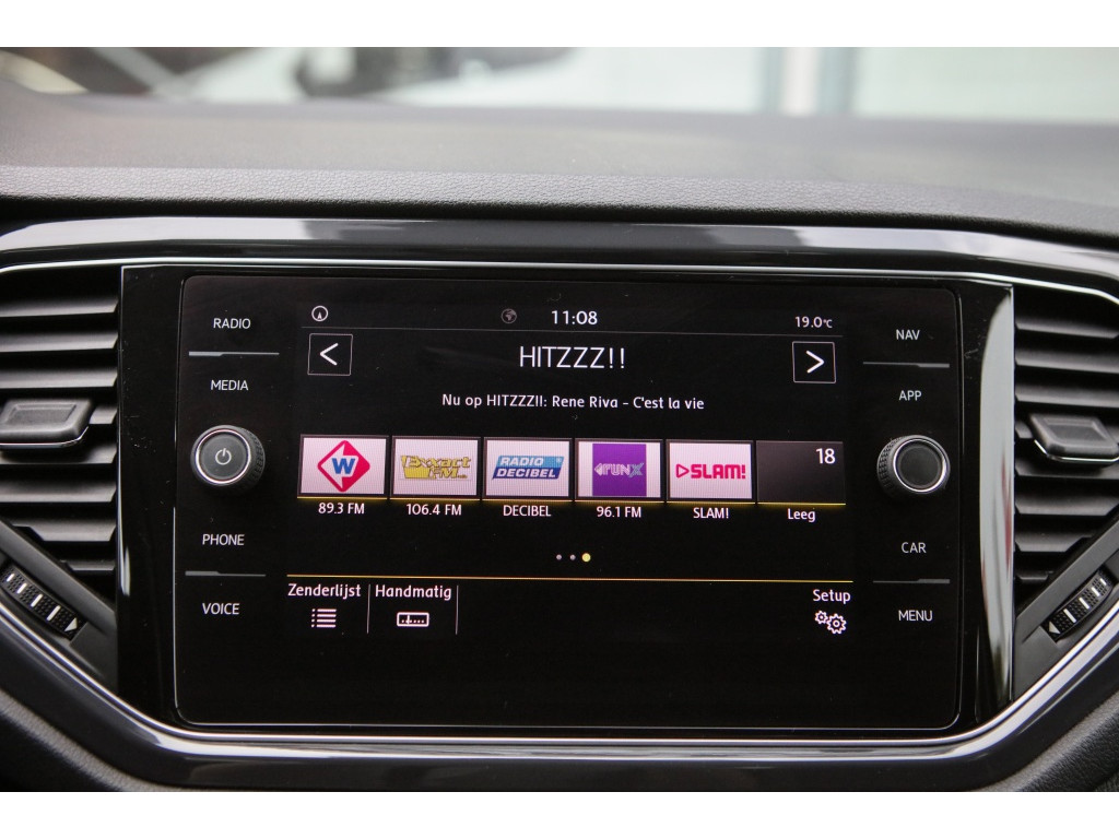 Volkswagen T-Roc 1.5 TSI Sport 10