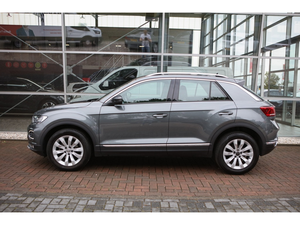 Volkswagen T-Roc 1.5 TSI Sport 14