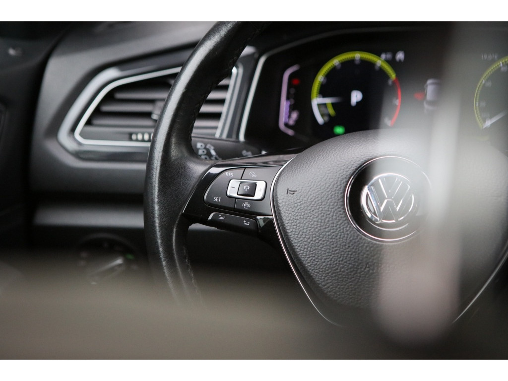 Volkswagen T-Roc 1.5 TSI Sport 7