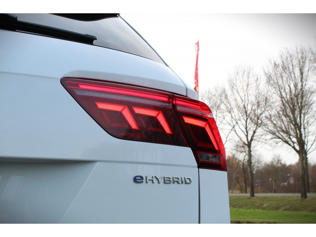 Volkswagen Tiguan 1.4 TSI eHy R Bns+ 19