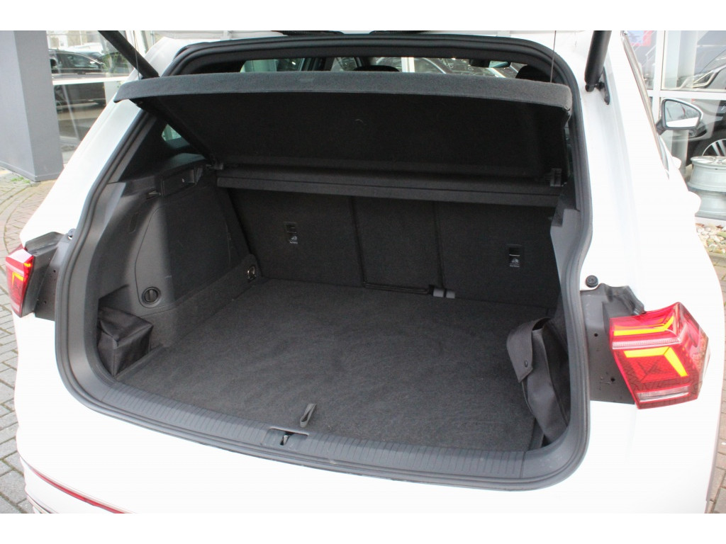 Volkswagen Tiguan 1.4 TSI eHy R Bns+ 22