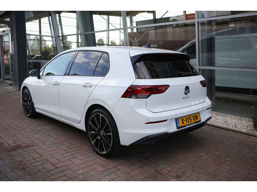 Volkswagen Golf 1.0 TSI Life Bns | Sfeerverlichting | Stoel/Stuurverwarming | Ad 18