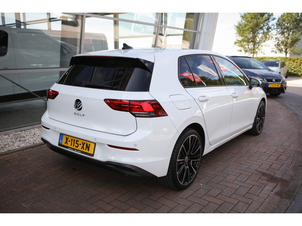 Volkswagen Golf 1.0 TSI Life Bns | Sfeerverlichting | Stoel/Stuurverwarming | Ad 22