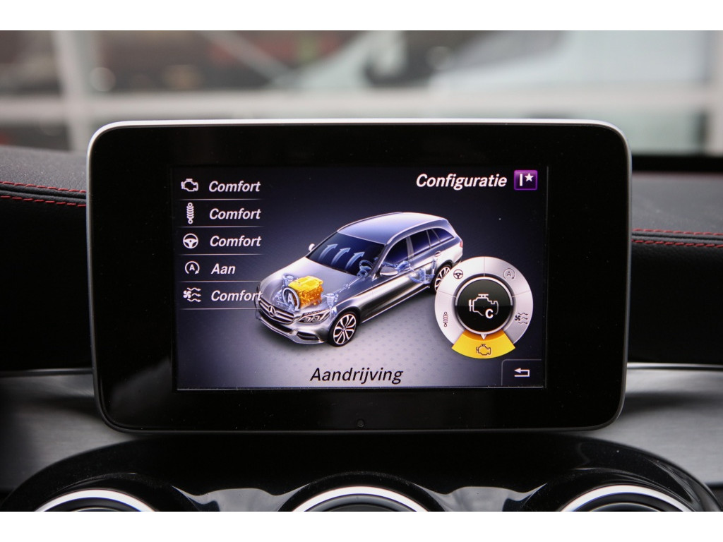 Mercedes-Benz C-Klasse Estate AMG 43 4MATIC | Nieuwstaat! | Burmester | Pano | Trekhaak | 18