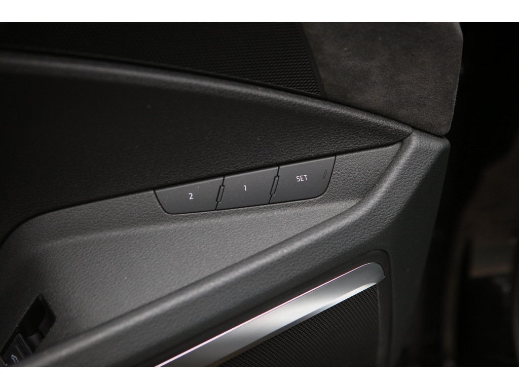 Audi e-tron e-tron 55 | Pano | B&O | Schaalstoelen | 4