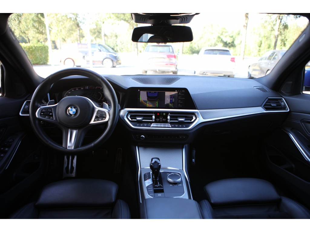 BMW 3 Serie Touring 330i M-Sport 14